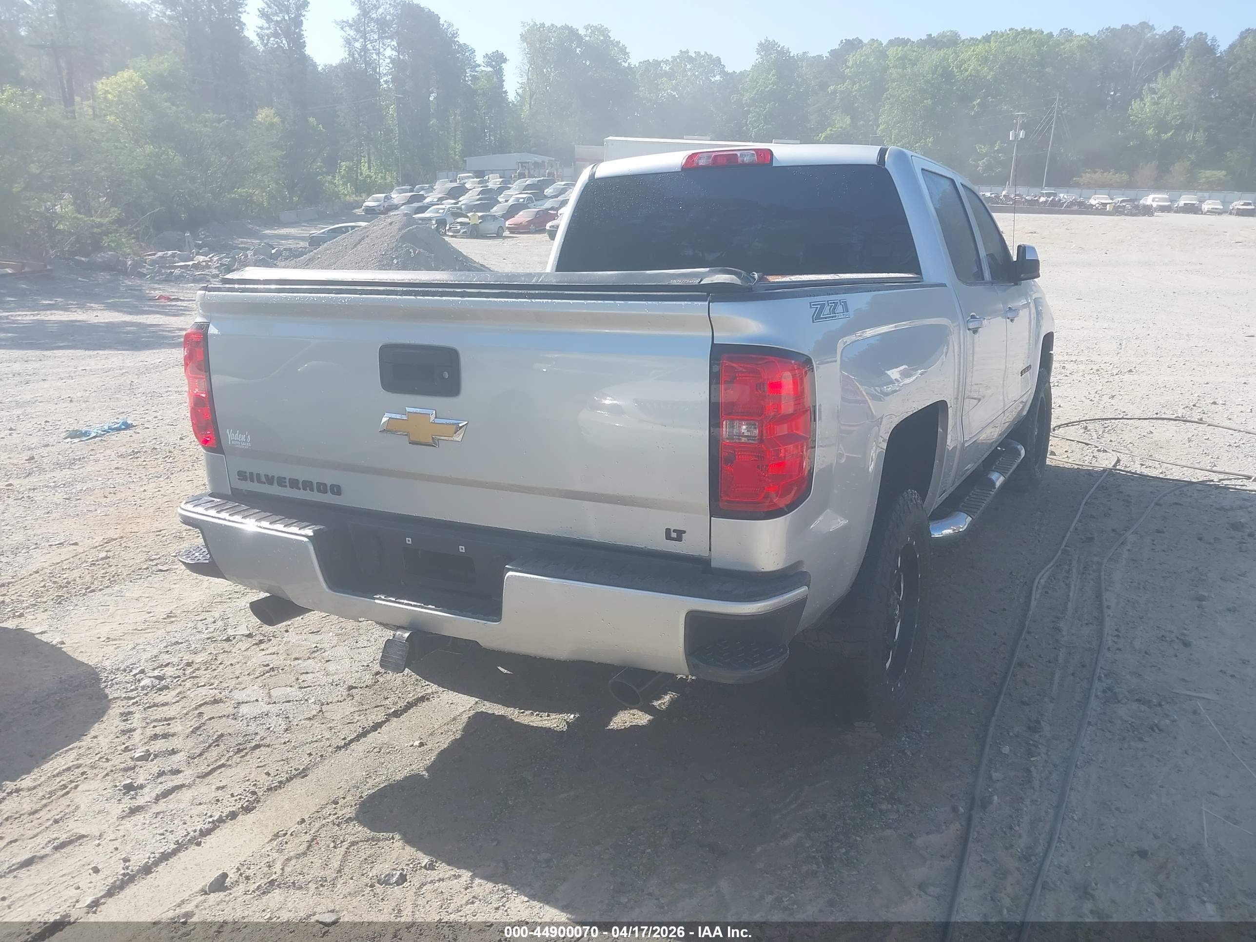 CHEVROLET SILVERADO image 4