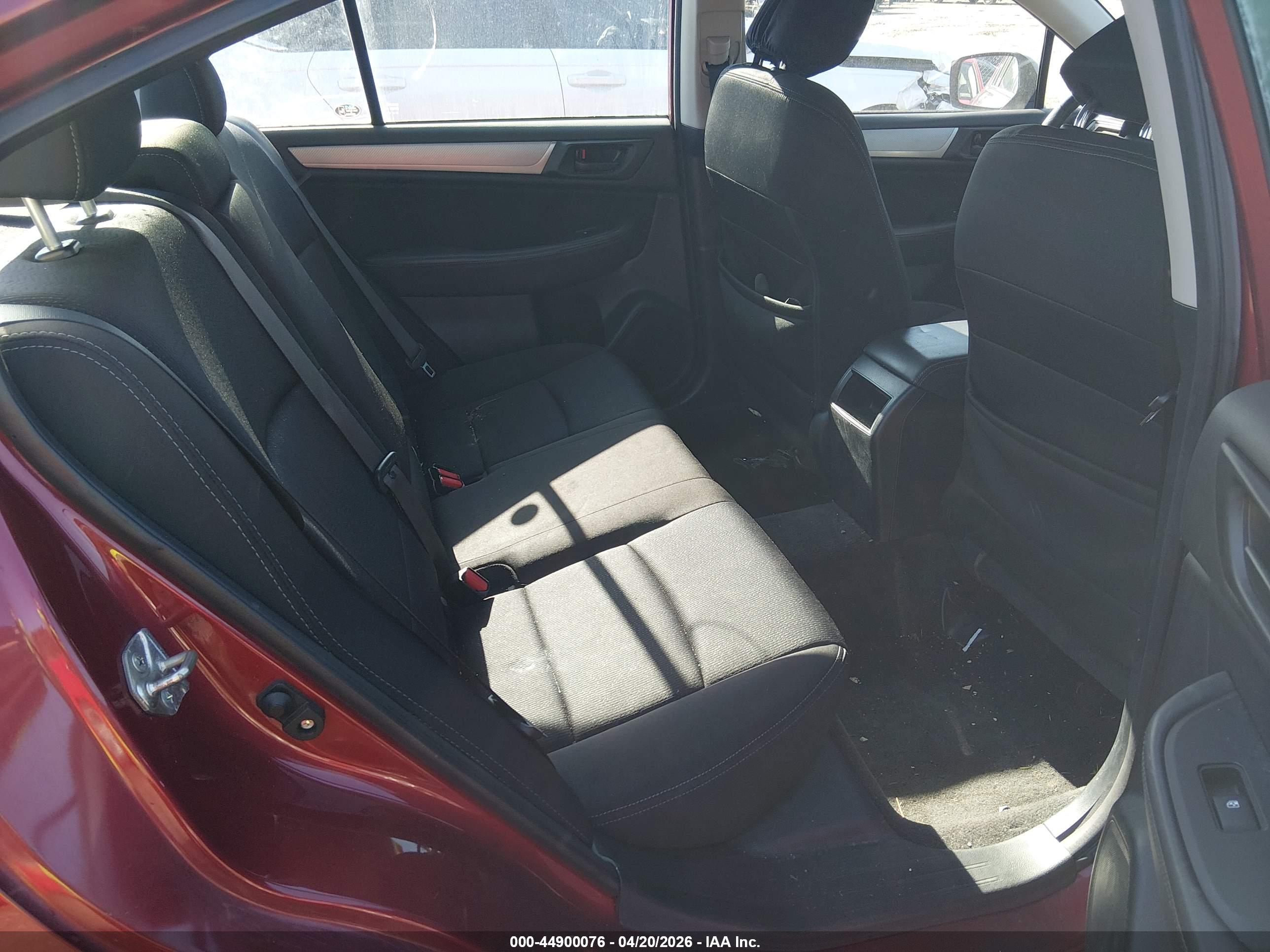 SUBARU LEGACY image 8