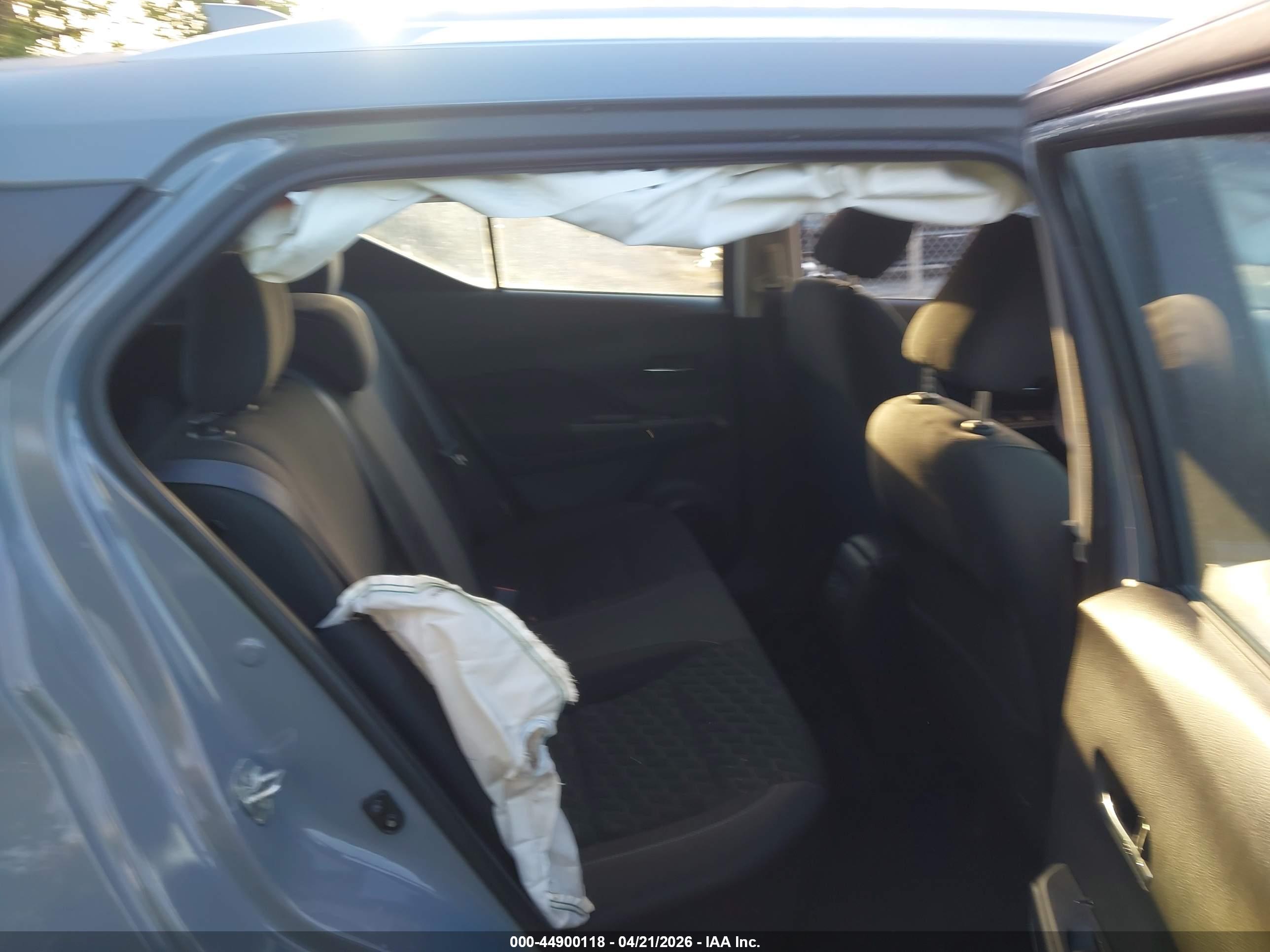 NISSAN KICKS image 8