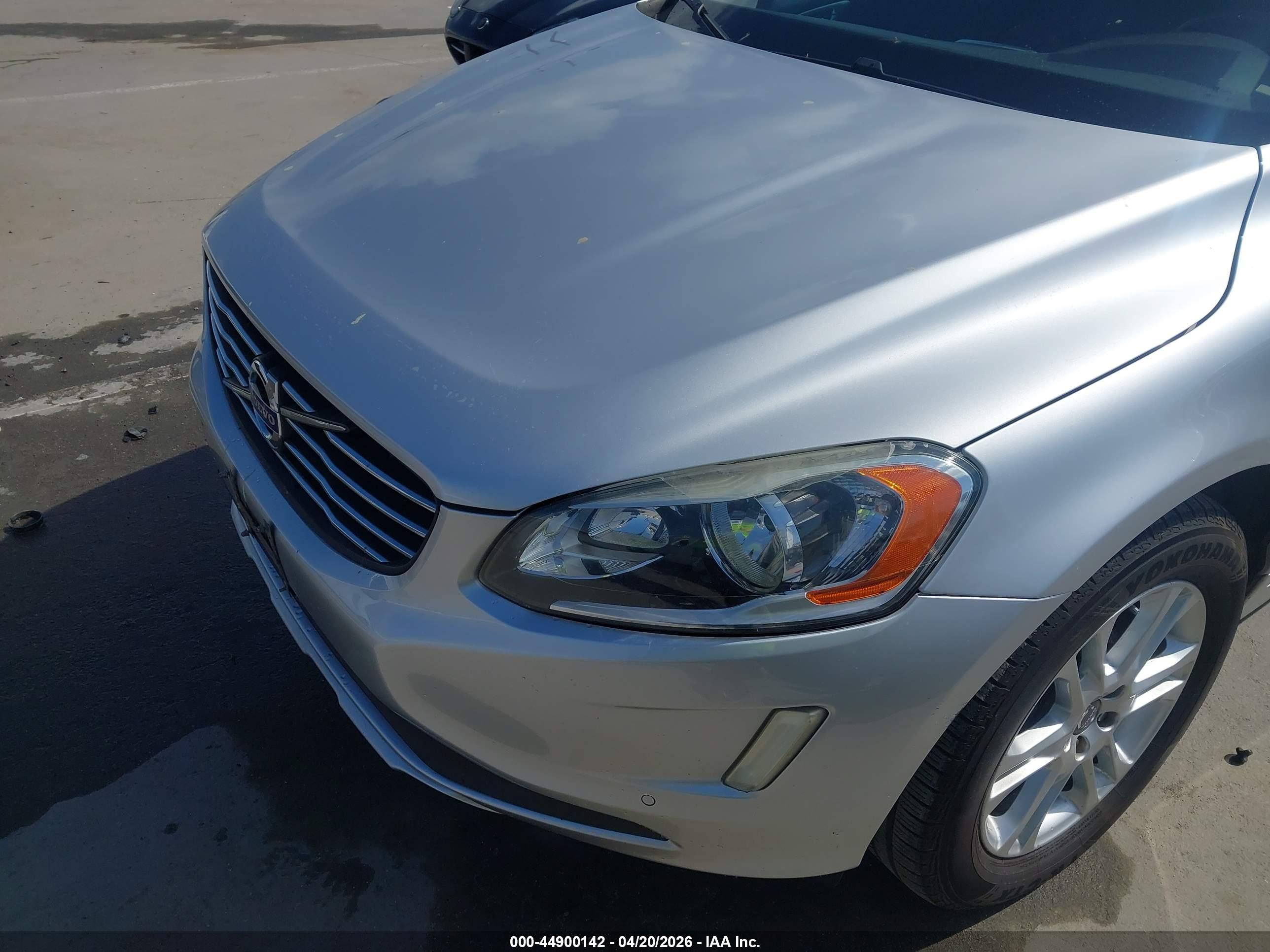 VOLVO XC60 image 6