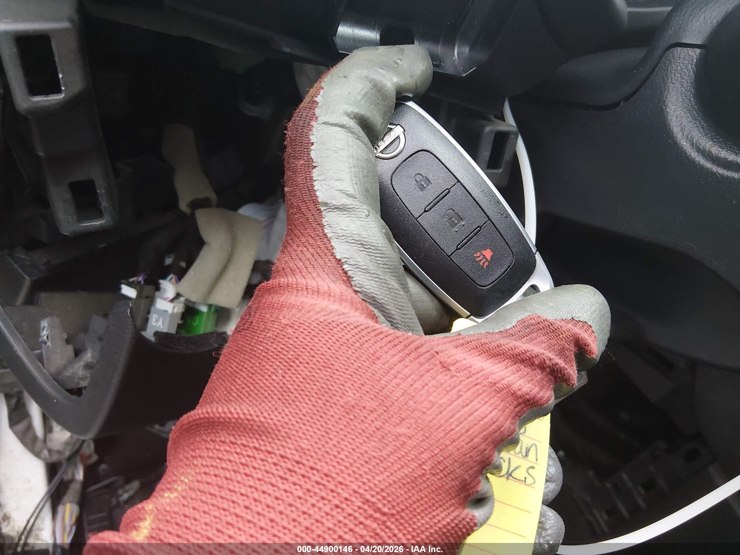 NISSAN KICKS image 11