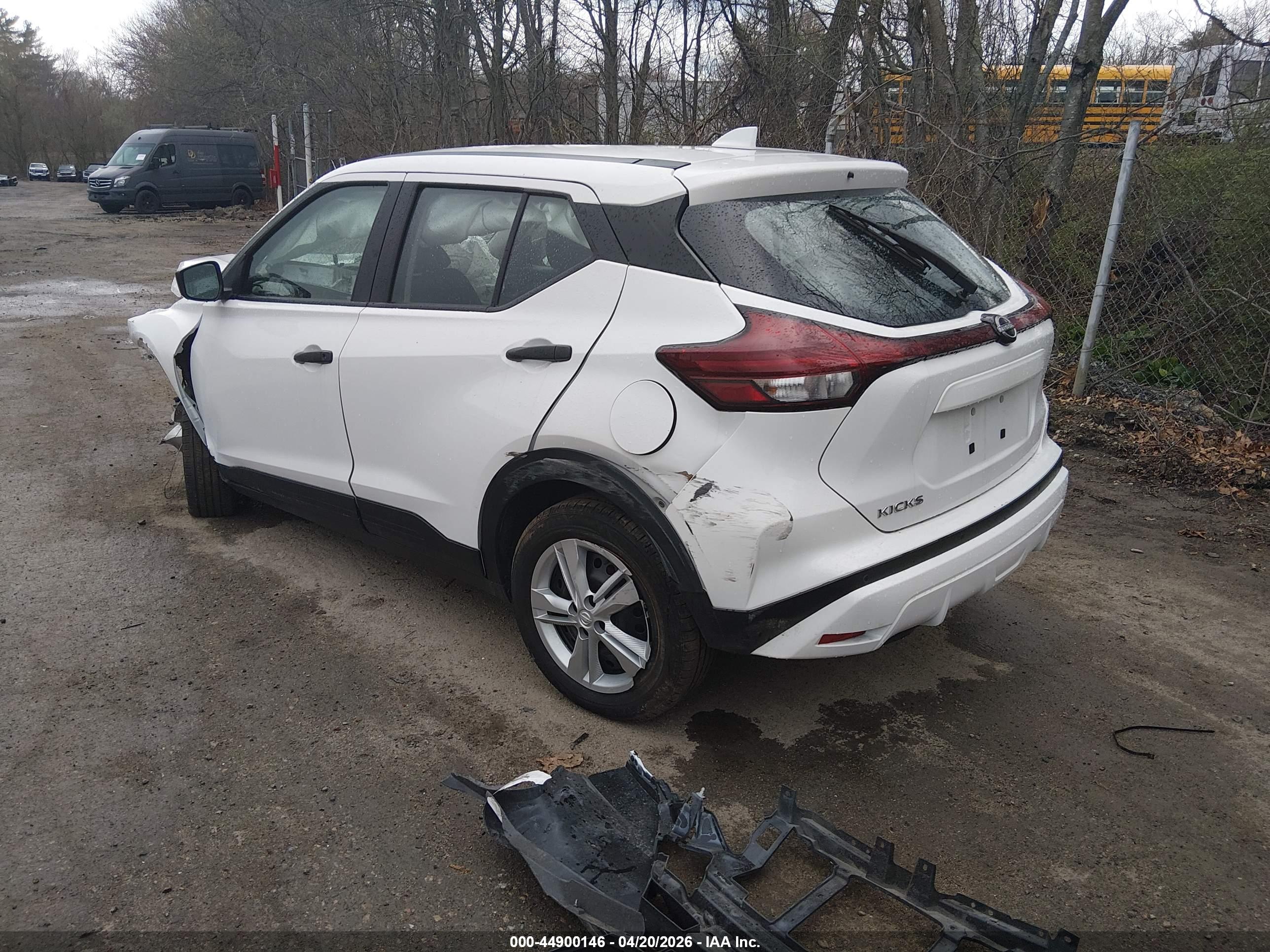 NISSAN KICKS image 3