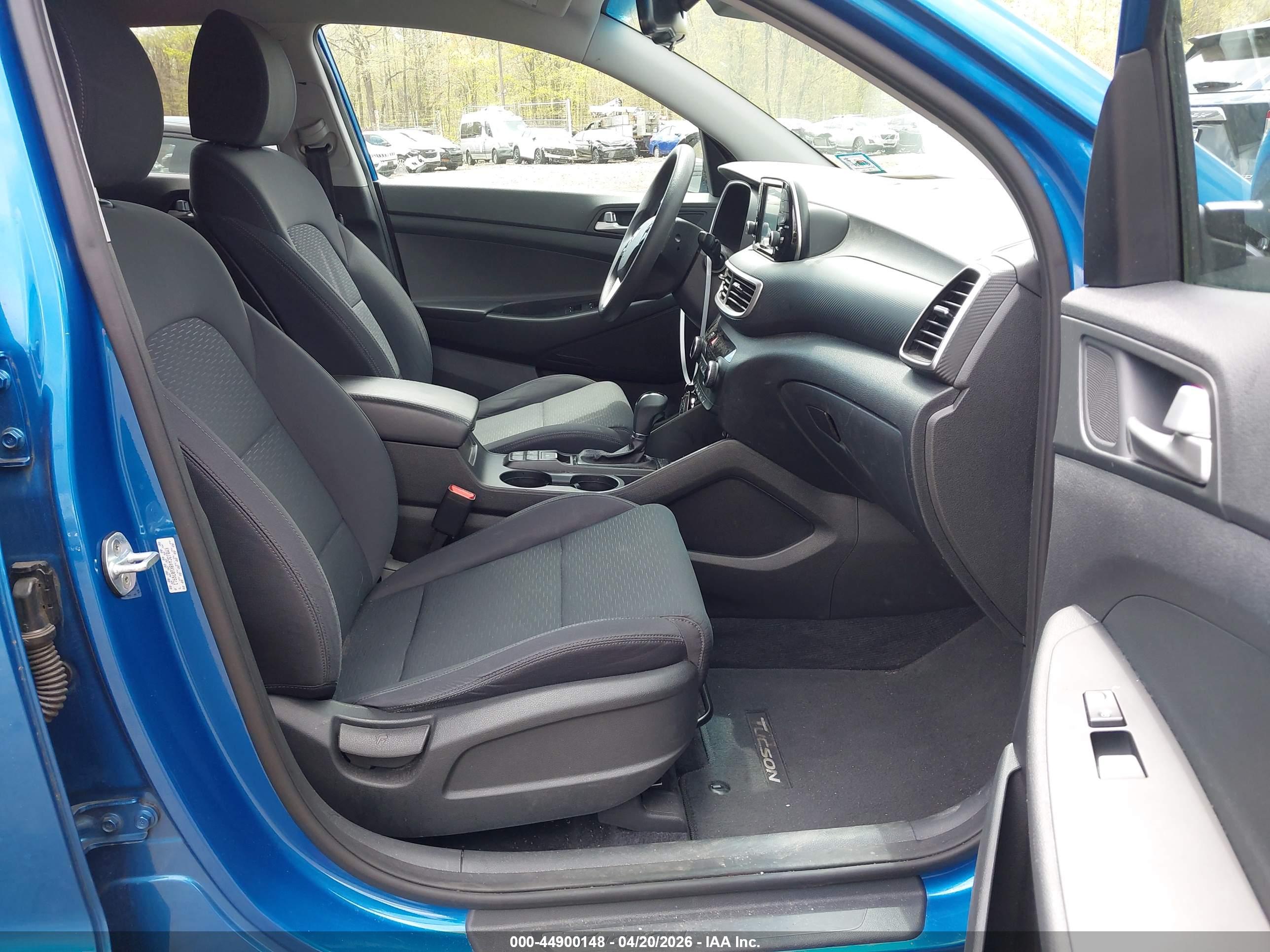 HYUNDAI TUCSON image 5