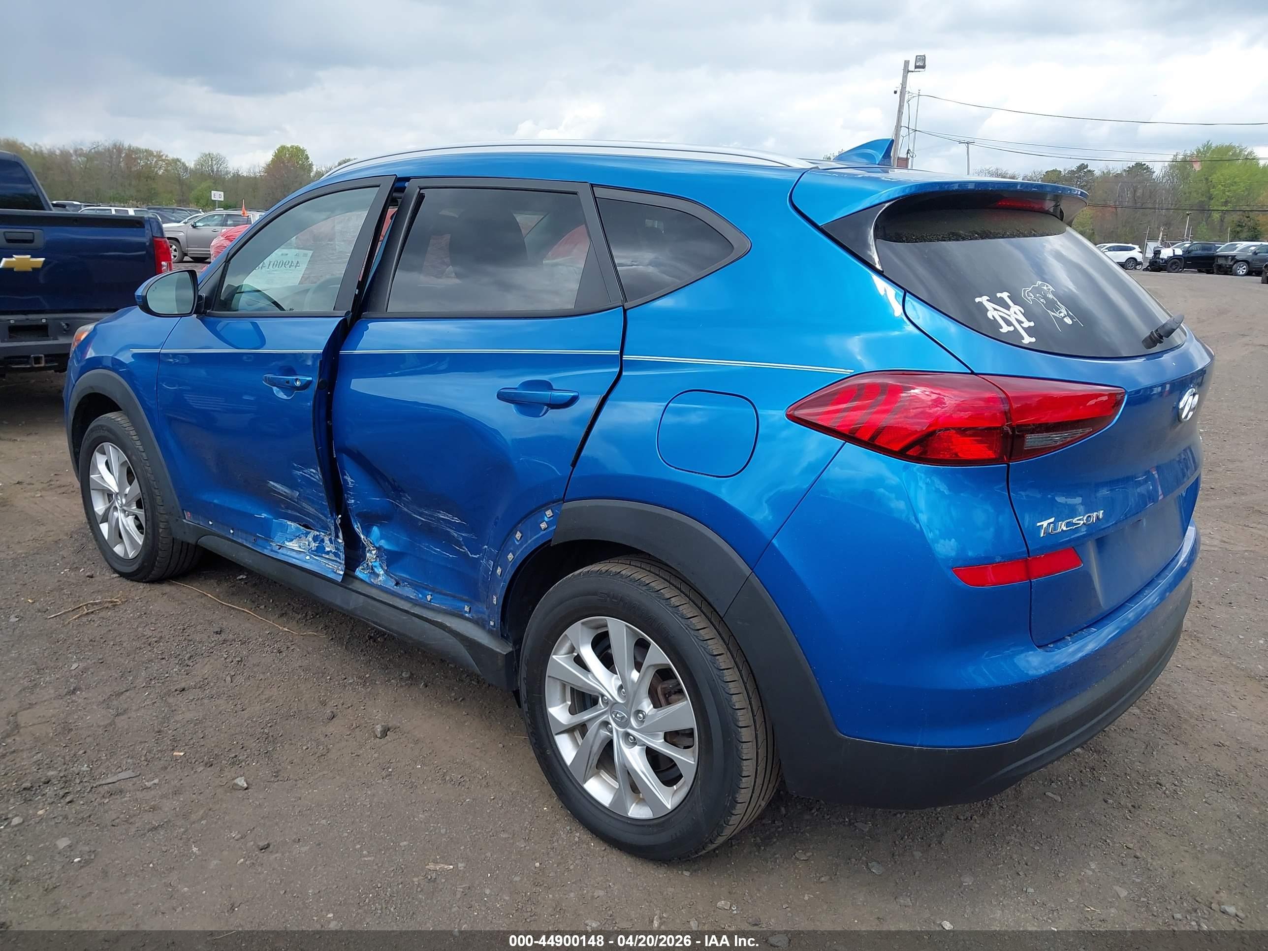 HYUNDAI TUCSON image 6