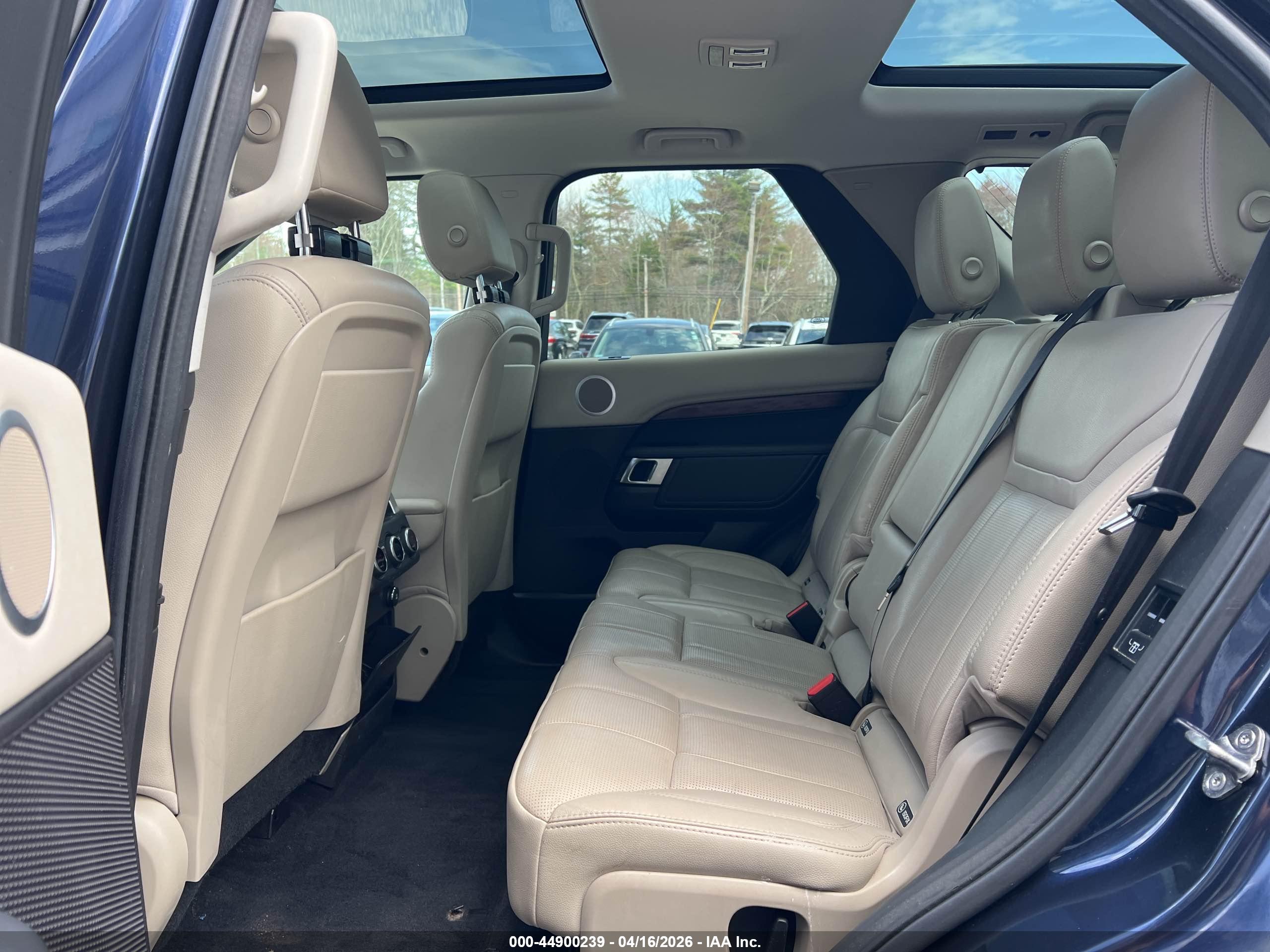 LAND ROVER image 8