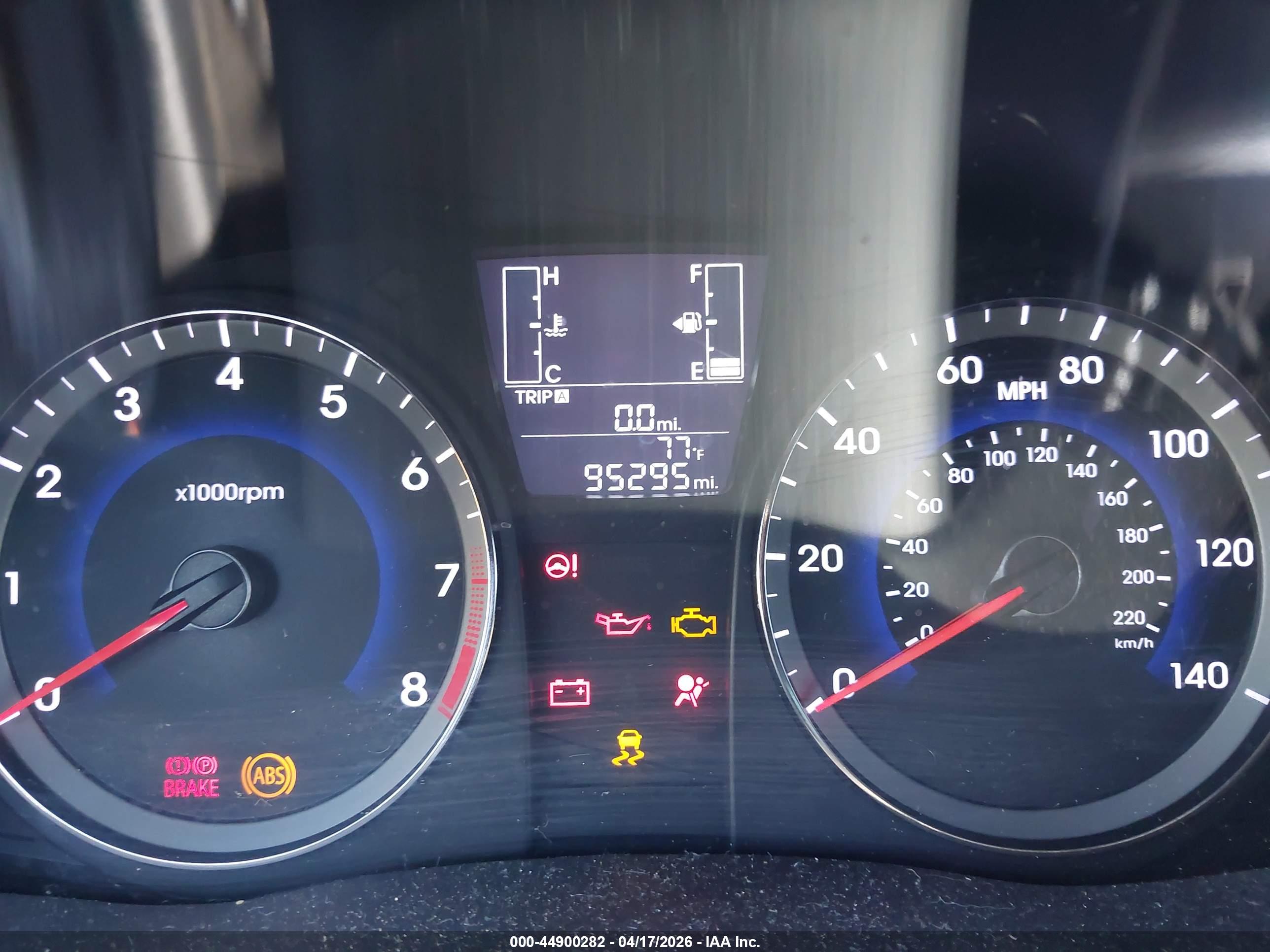 HYUNDAI ACCENT image 7