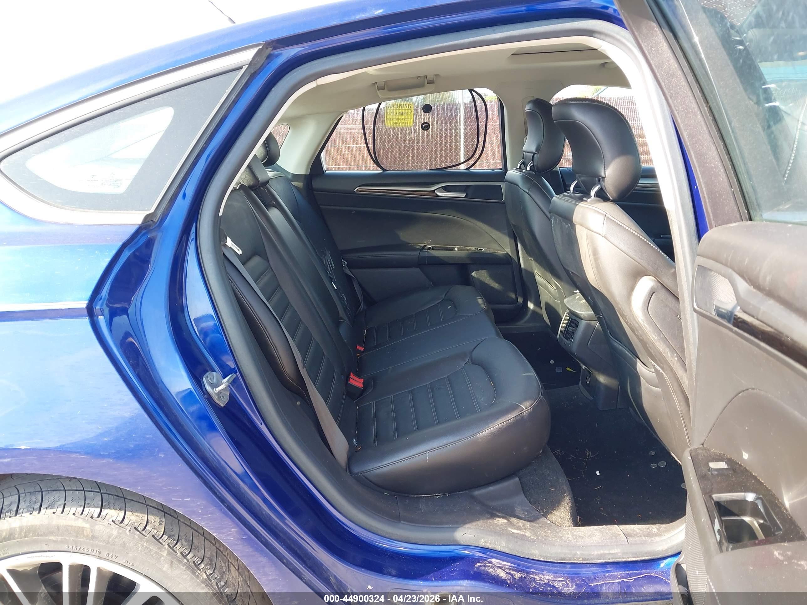 FORD FUSION image 8