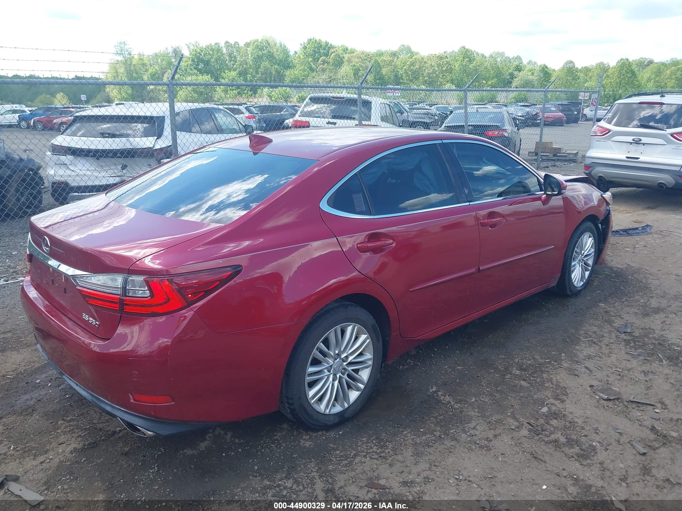 LEXUS ES image 4