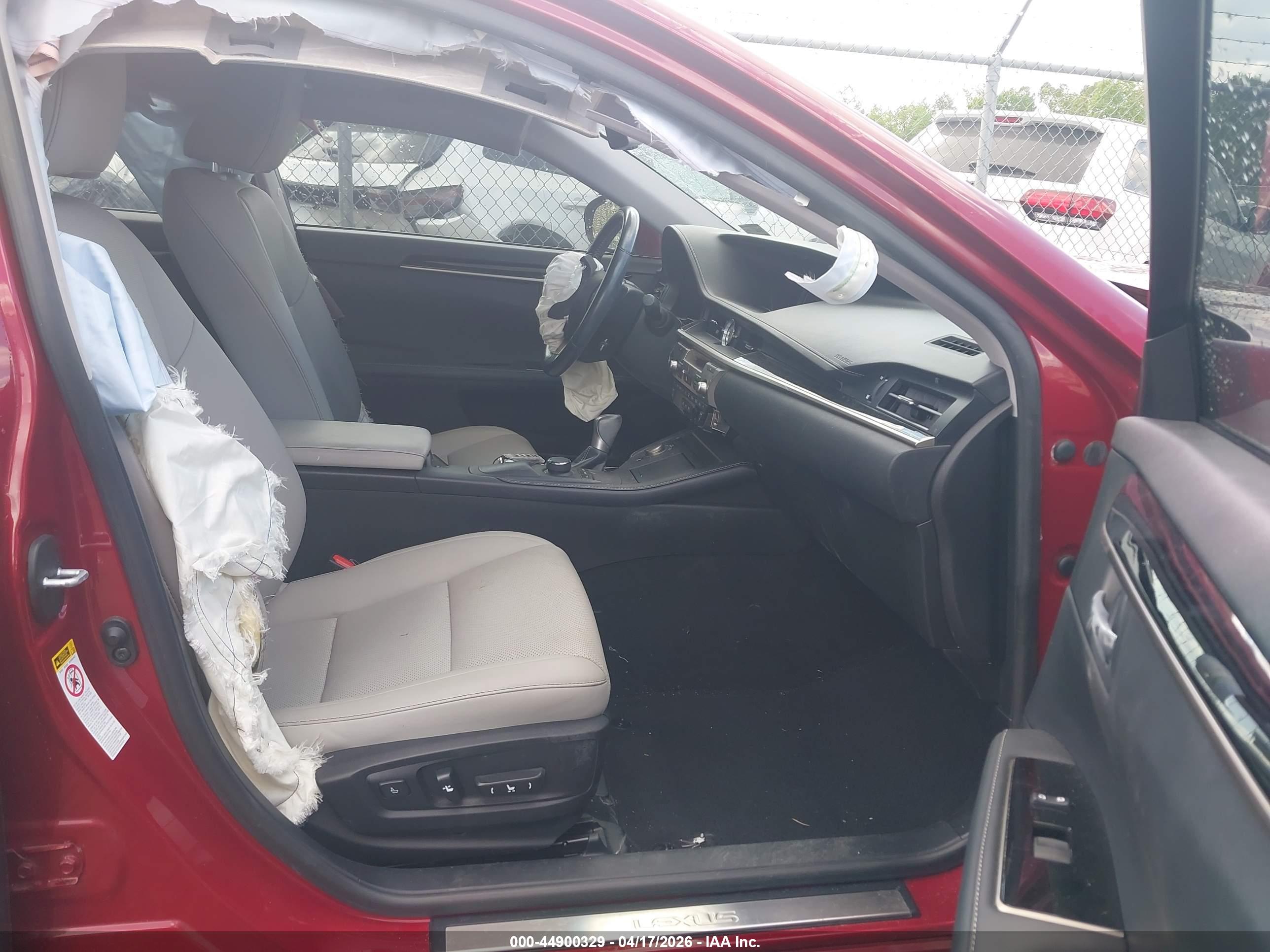 LEXUS ES image 5