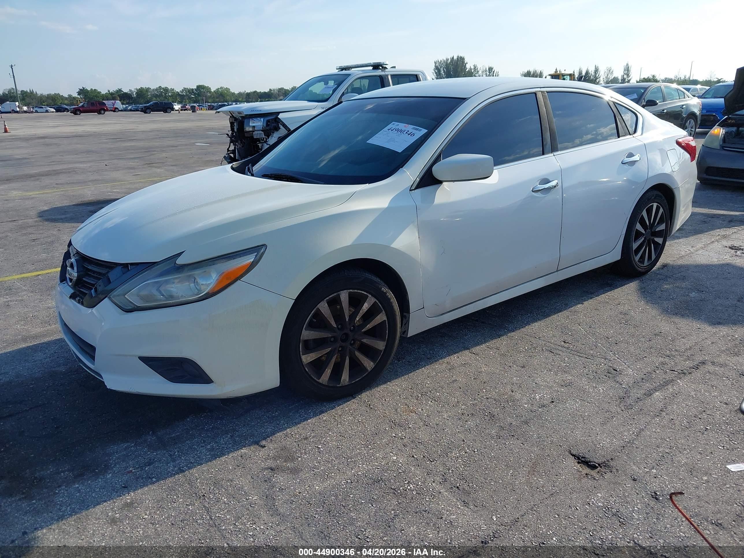 NISSAN ALTIMA image 2