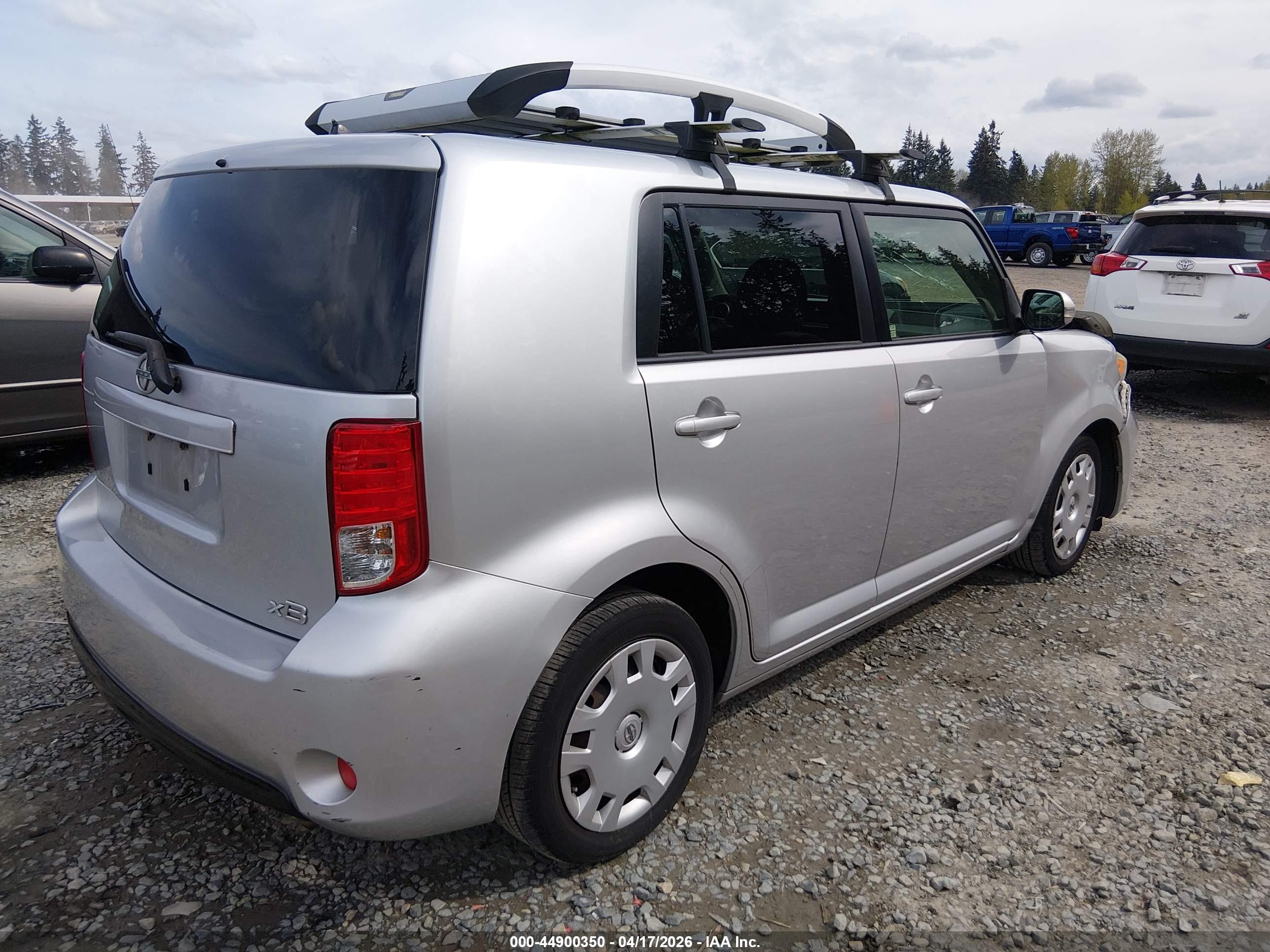 SCION XB image 4