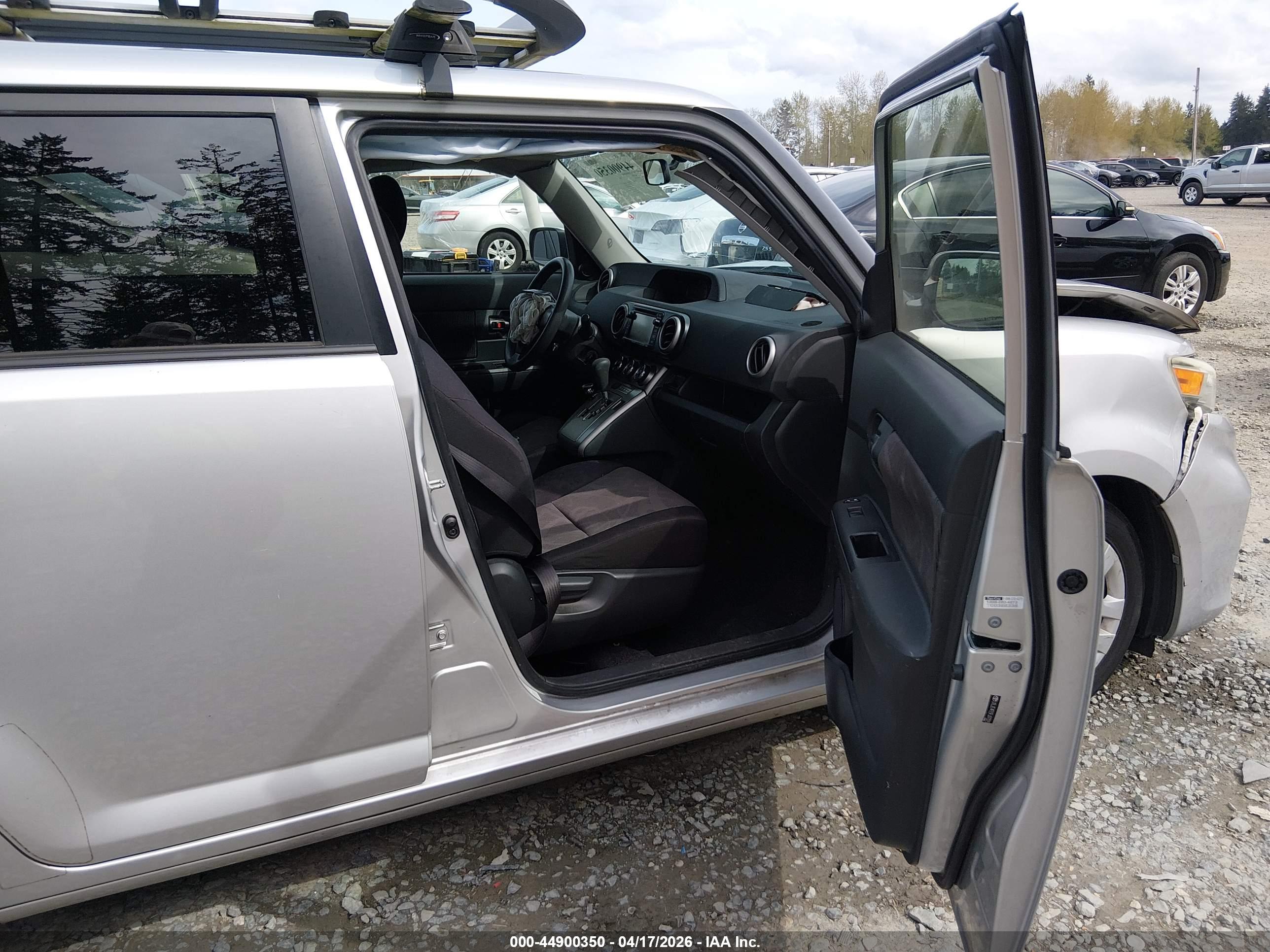 SCION XB image 5