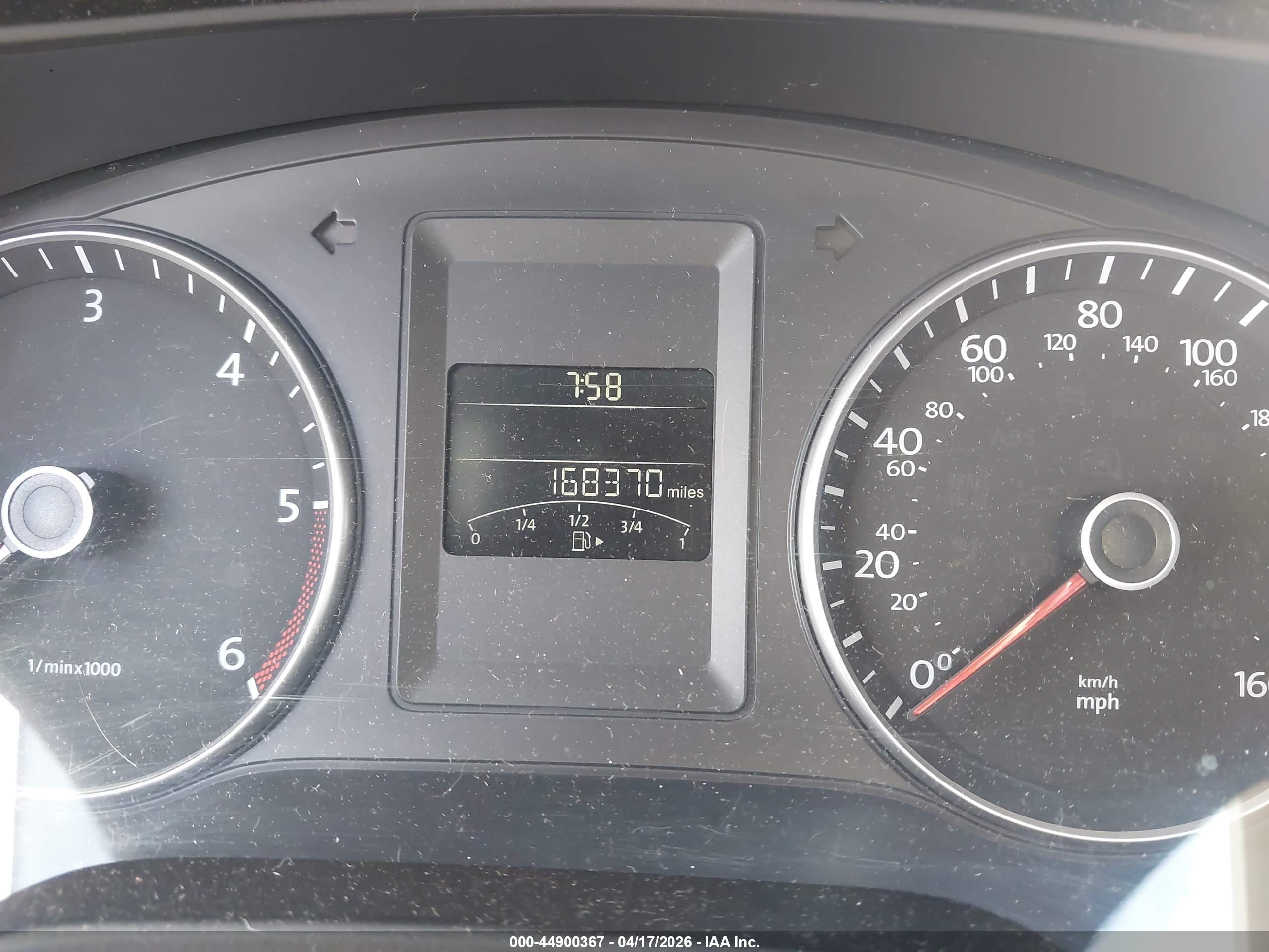 VOLKSWAGEN JETTA image 7