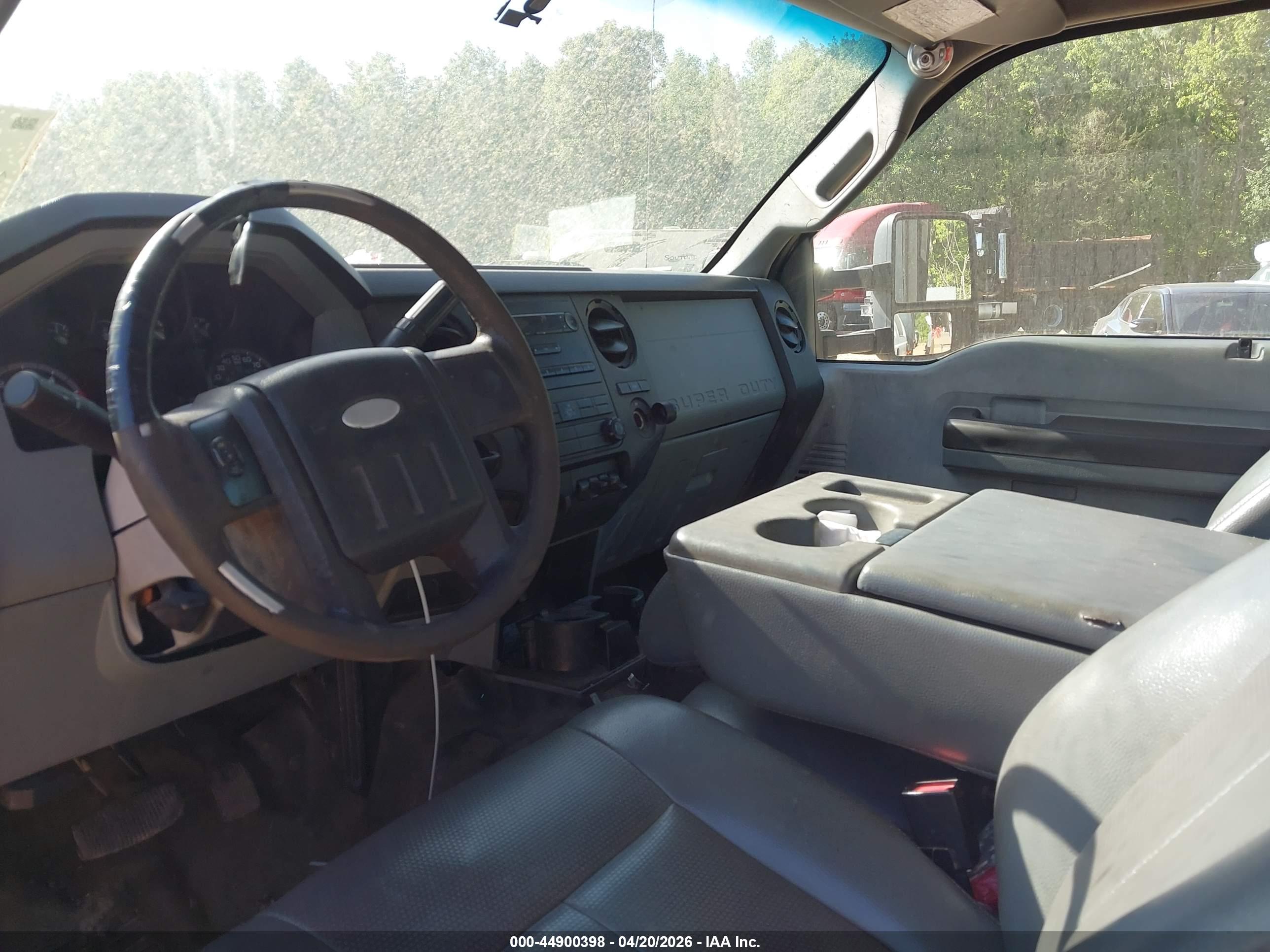 FORD F-450 image 8