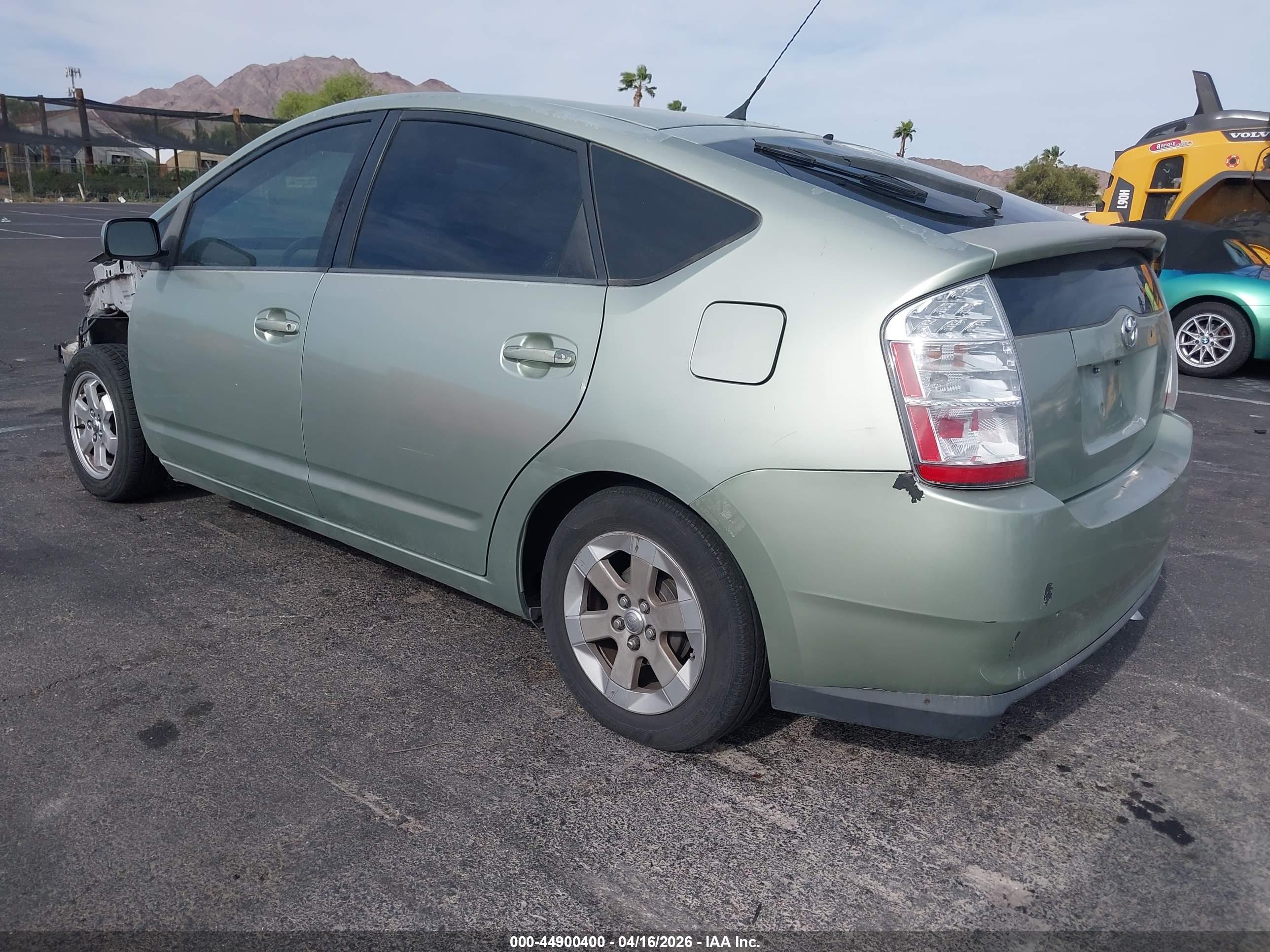 TOYOTA PRIUS image 3
