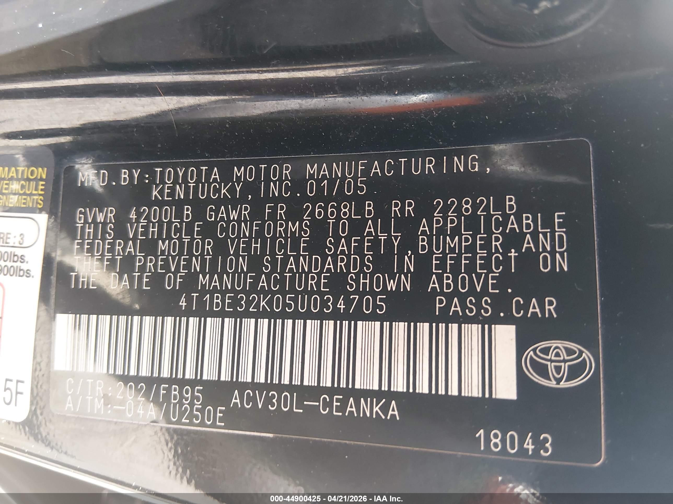 TOYOTA CAMRY image 9