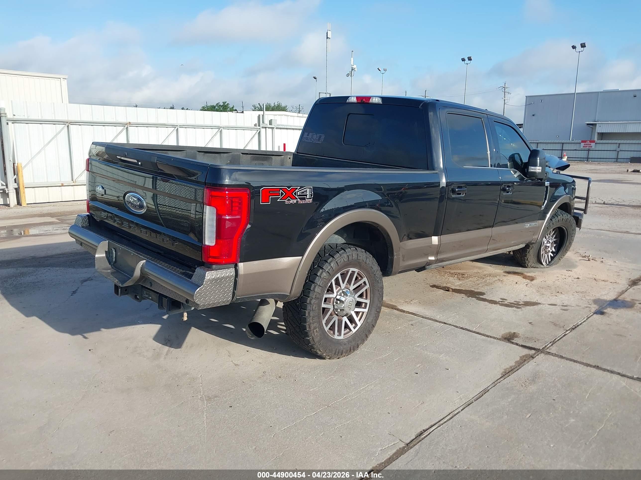 FORD F-250 image 4