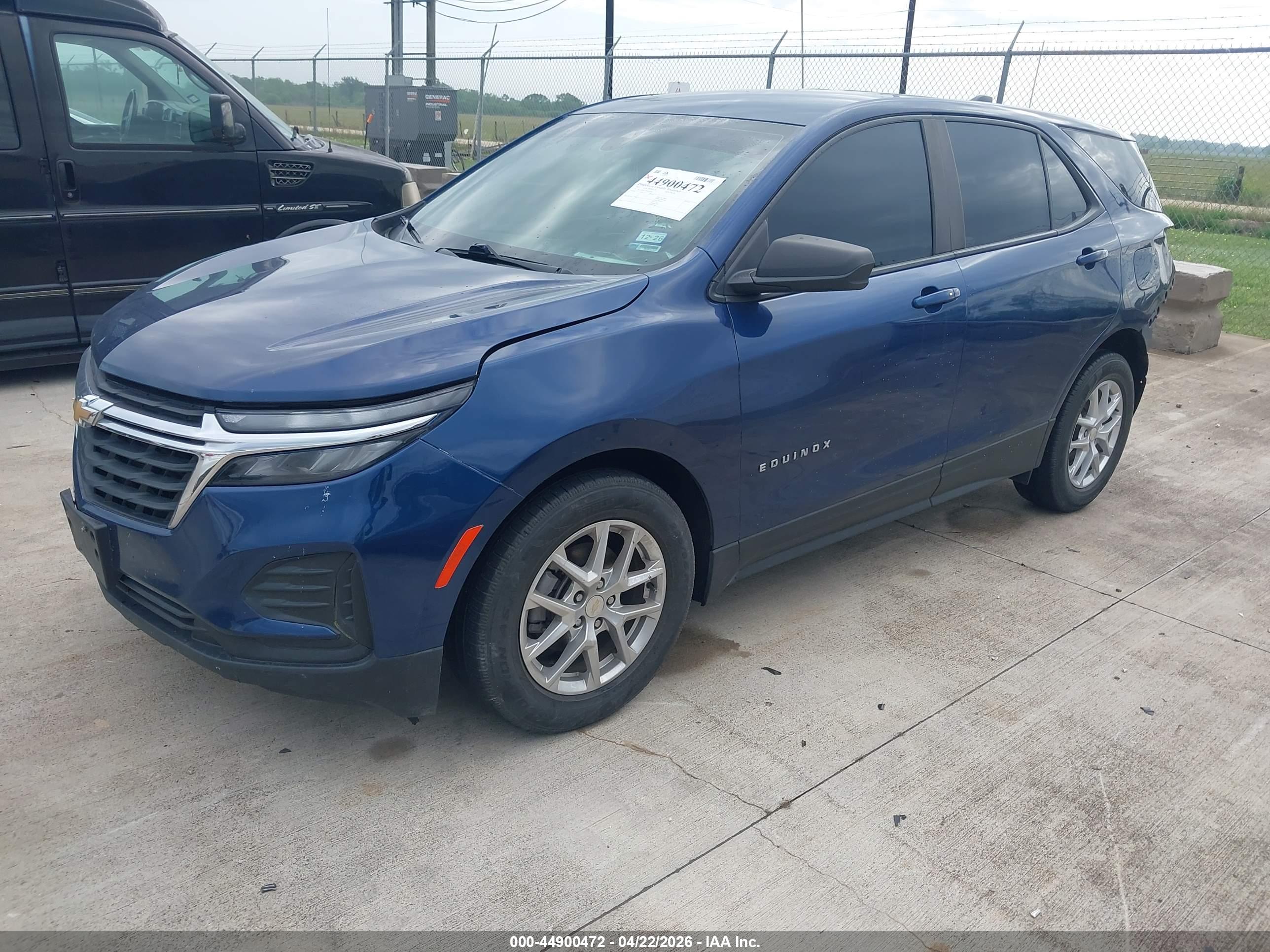 CHEVROLET EQUINOX image 2