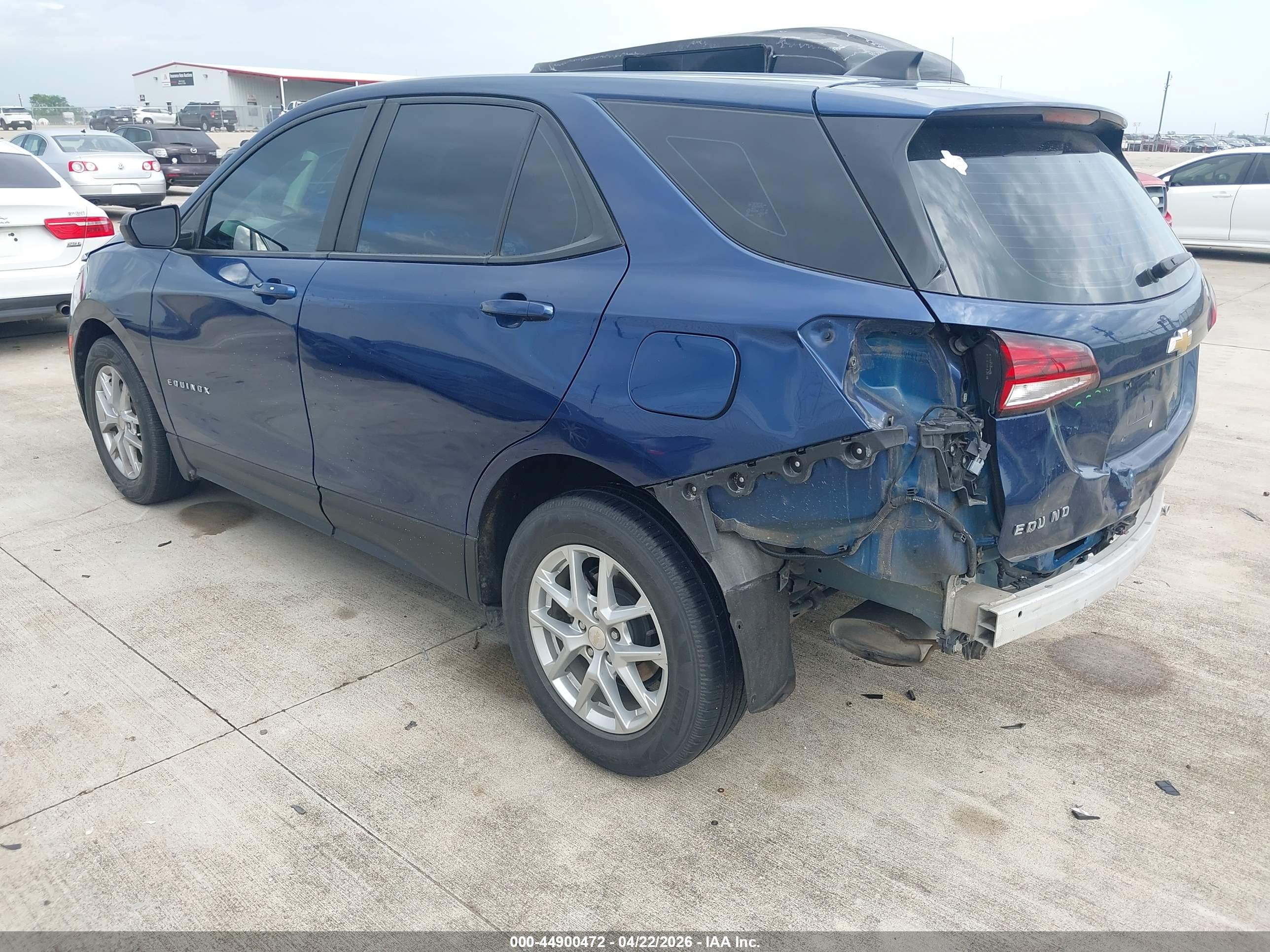 CHEVROLET EQUINOX image 3