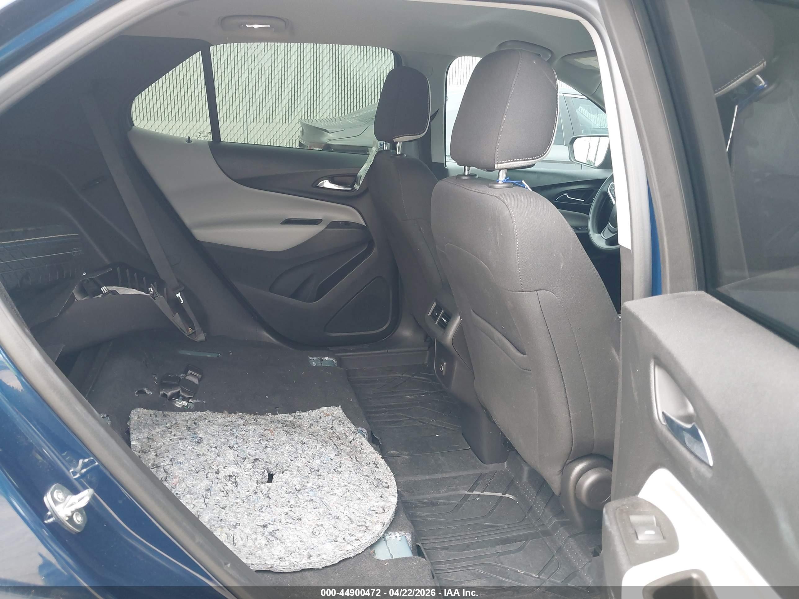 CHEVROLET EQUINOX image 8