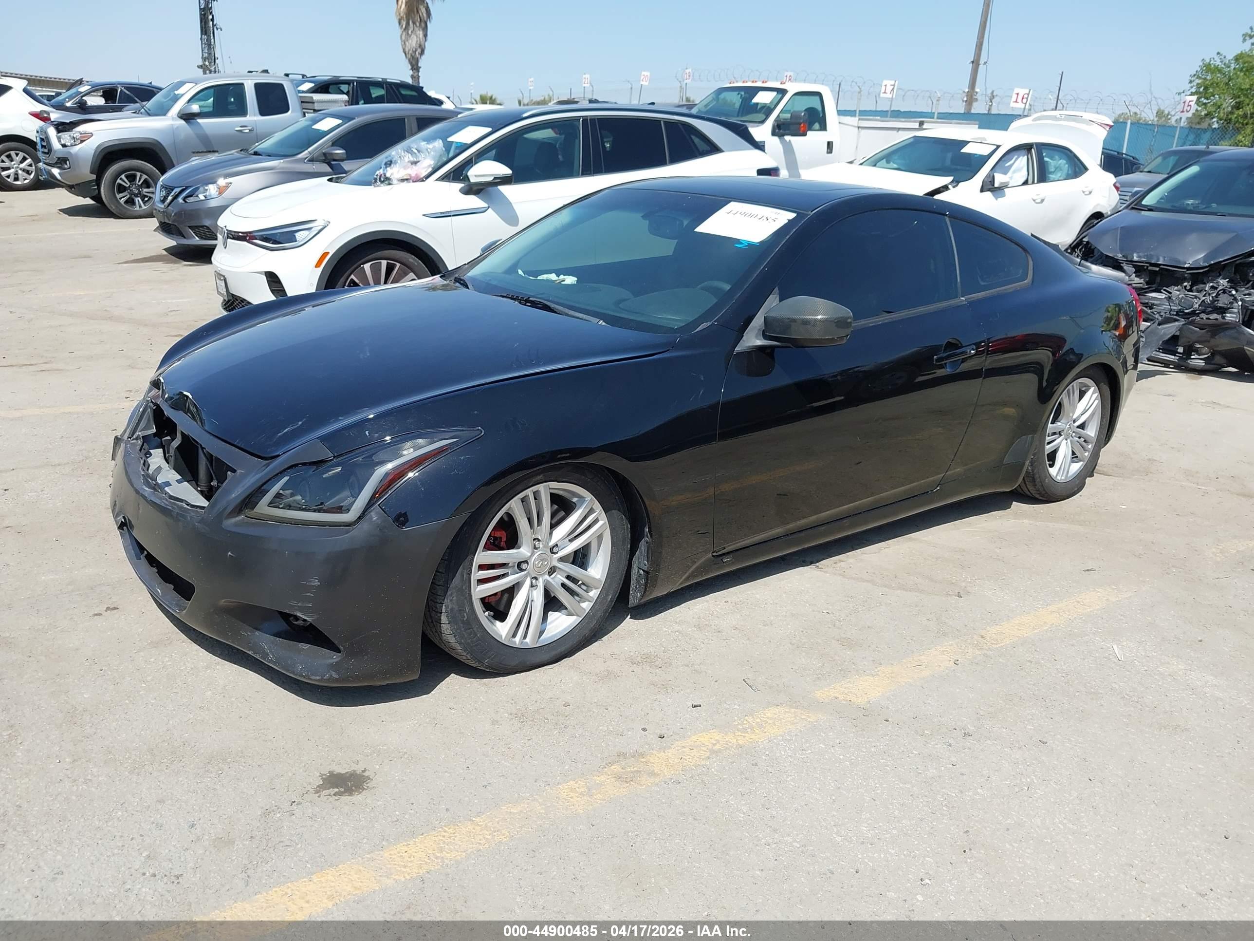 INFINITI G37 image 2