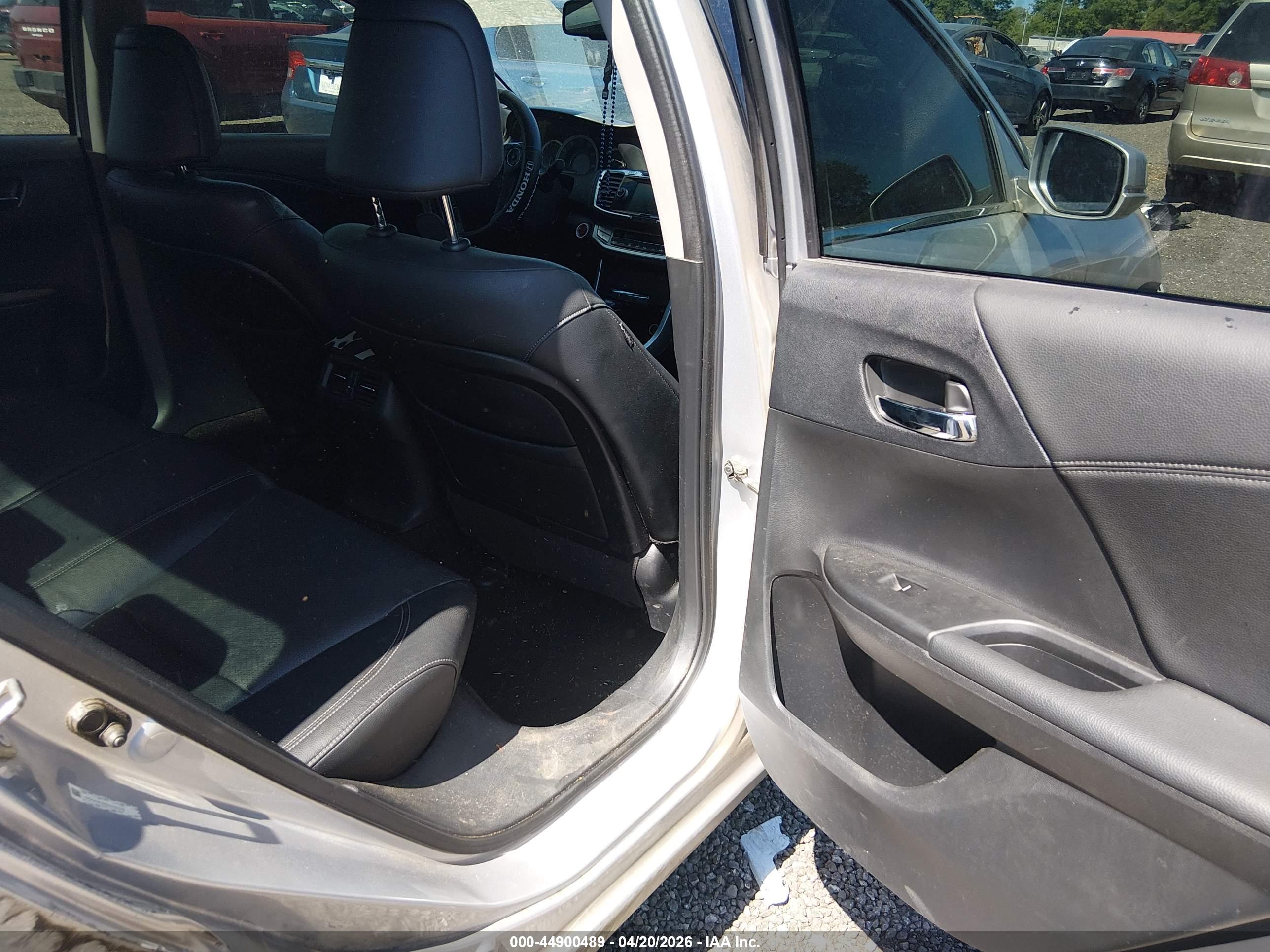 HONDA ACCORD image 8
