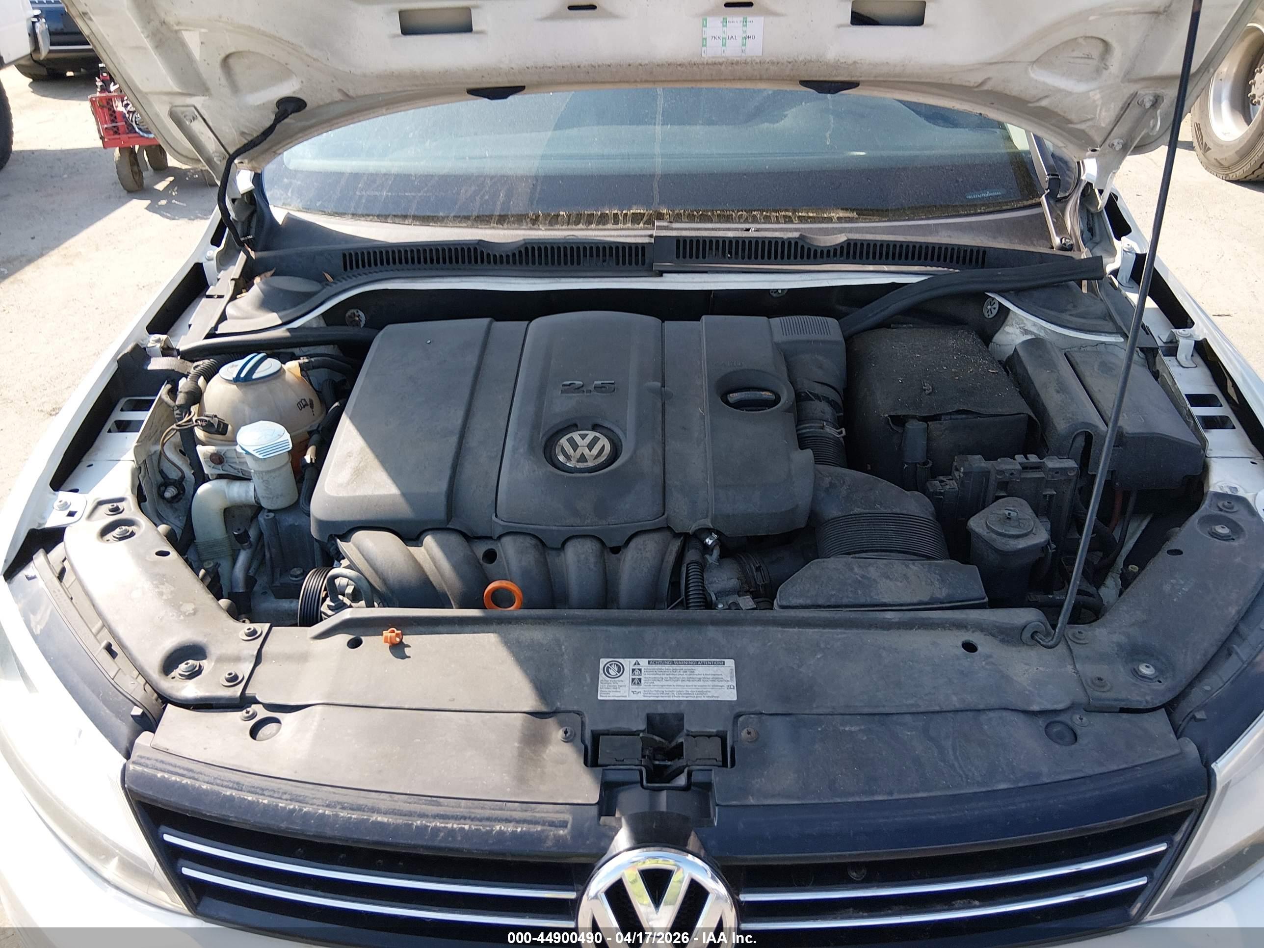 VOLKSWAGEN JETTA image 10