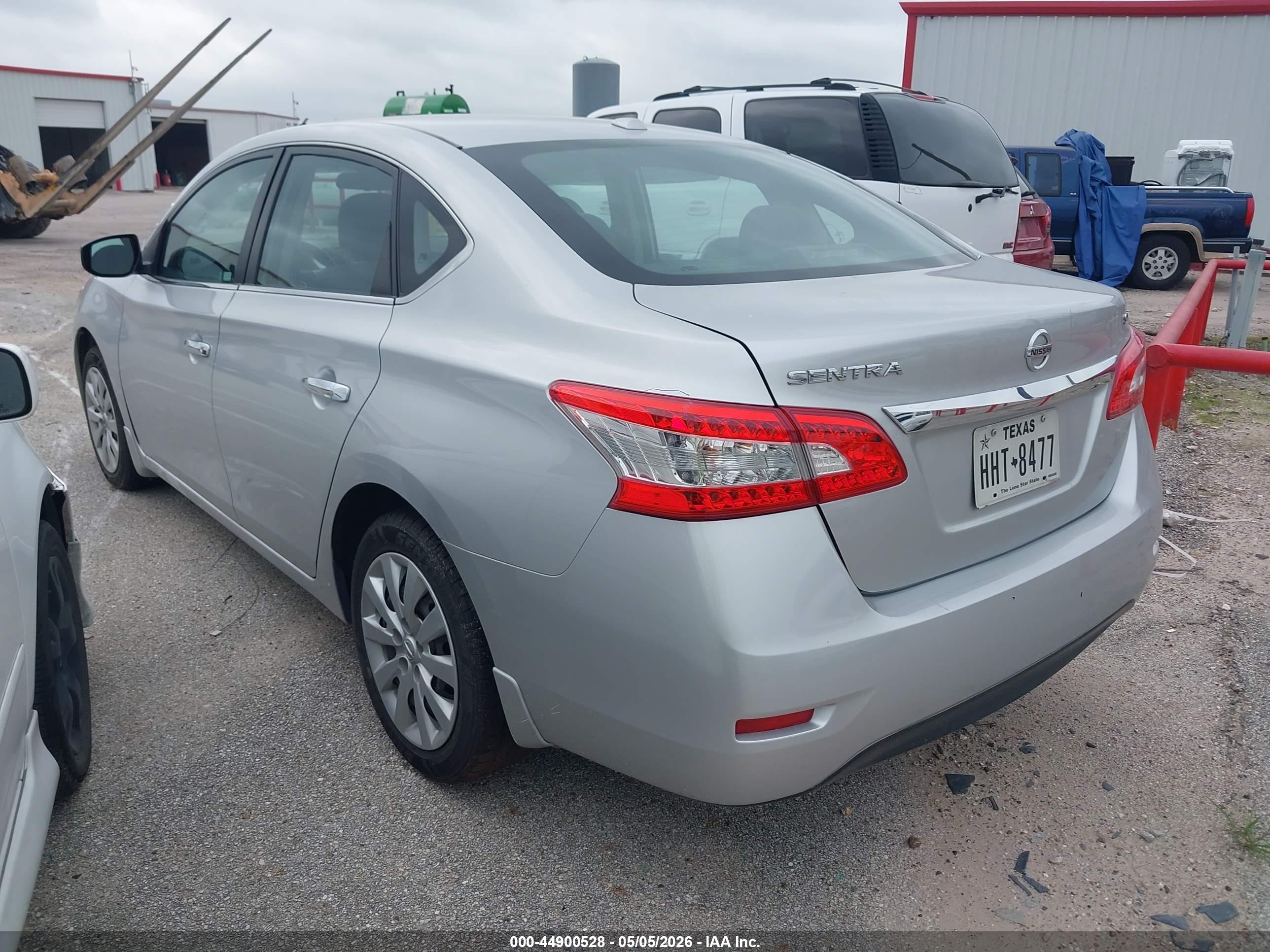 NISSAN SENTRA image 3