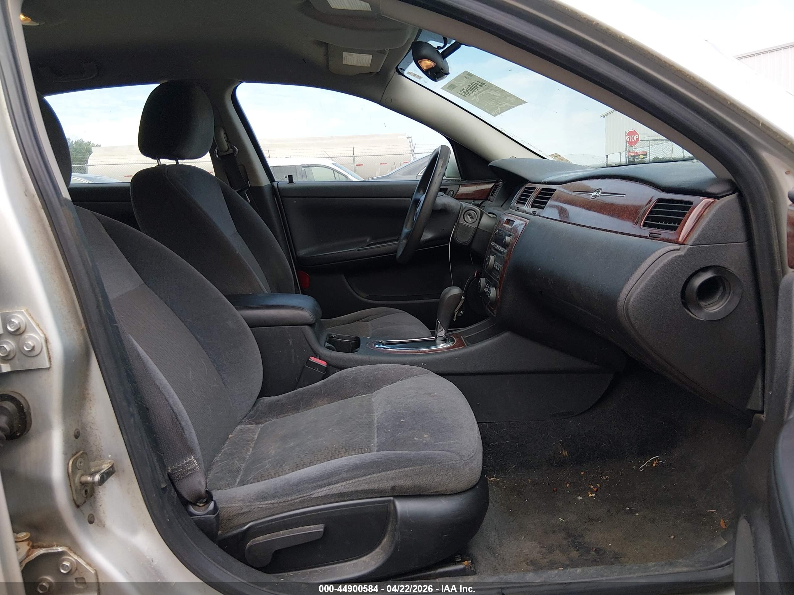 CHEVROLET IMPALA image 5