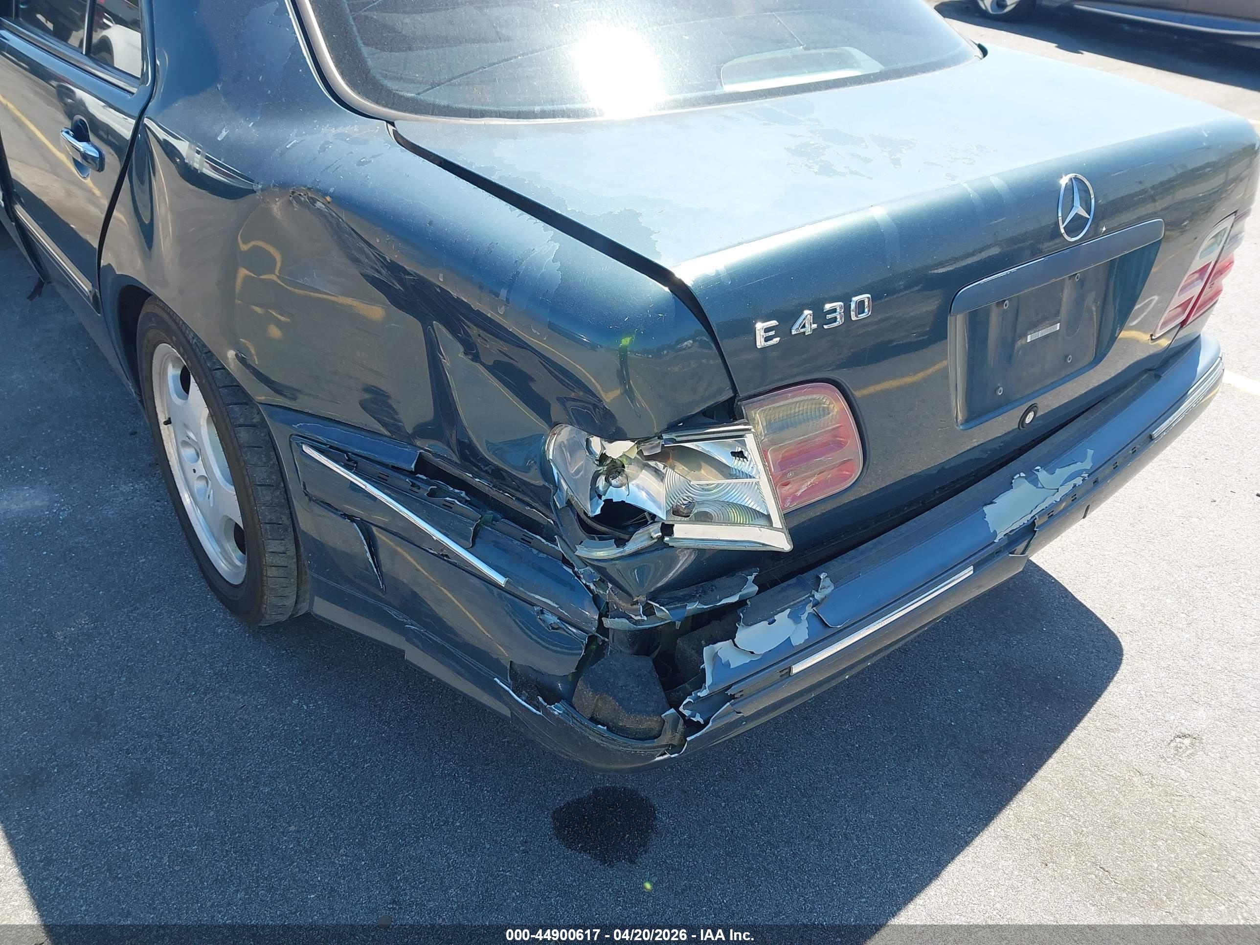 MERCEDES-BENZ E image 6