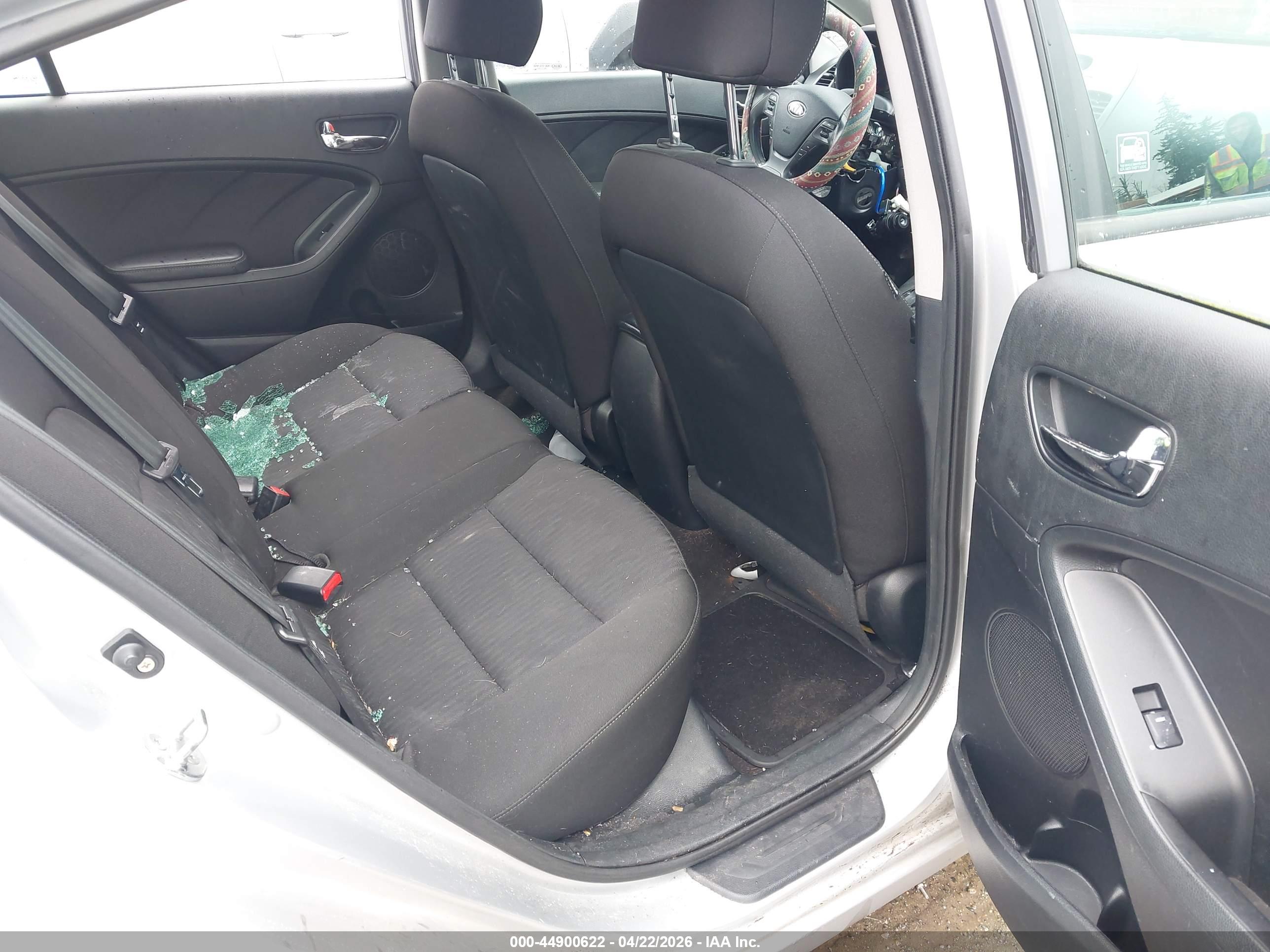 KIA FORTE image 8