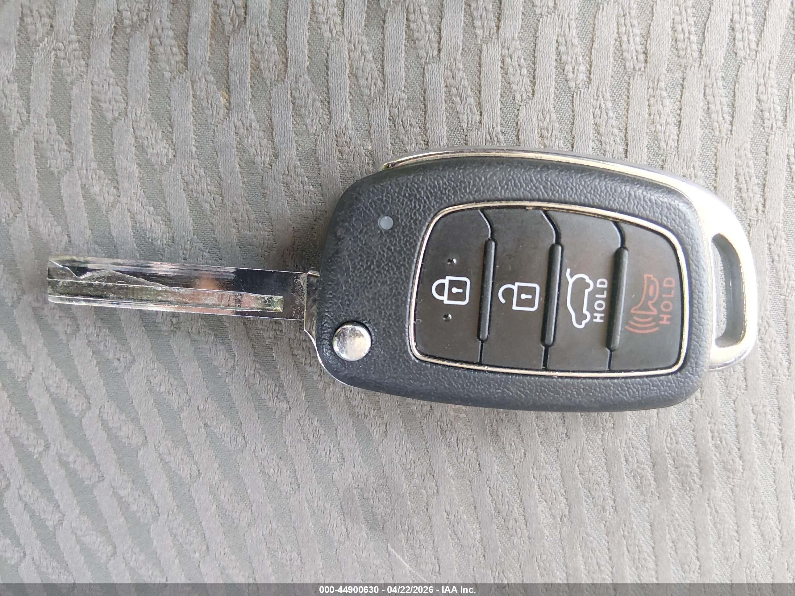 HYUNDAI SANTA image 11