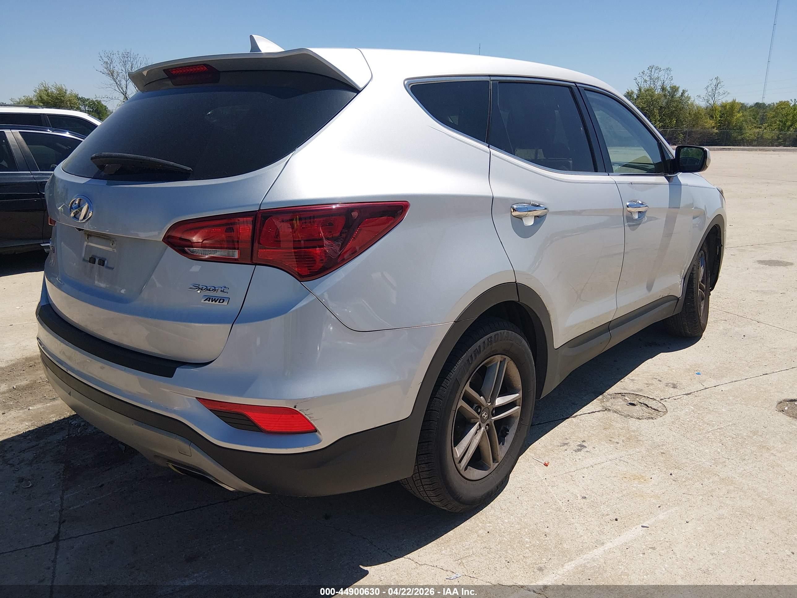 HYUNDAI SANTA image 4