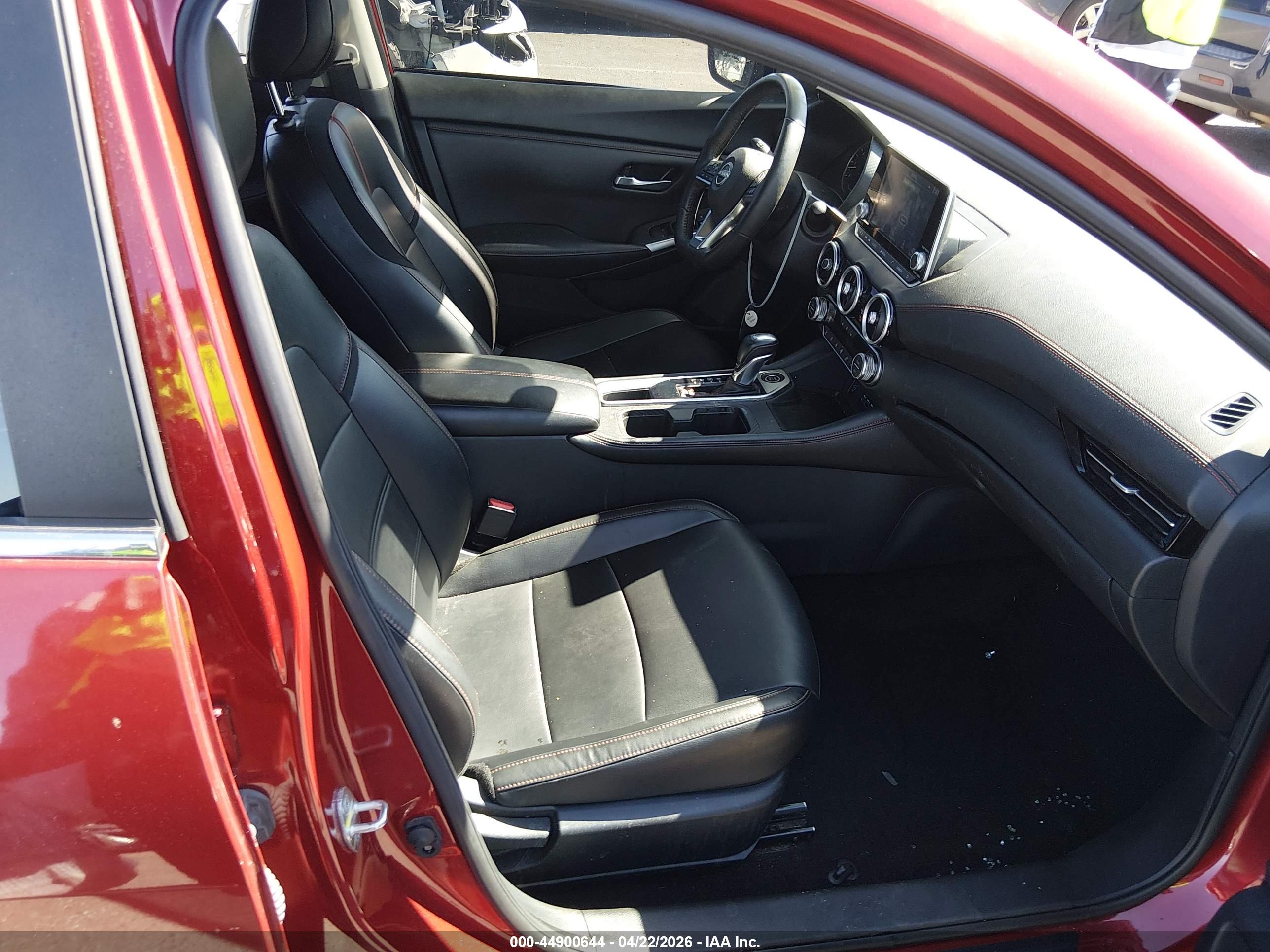 NISSAN SENTRA image 5