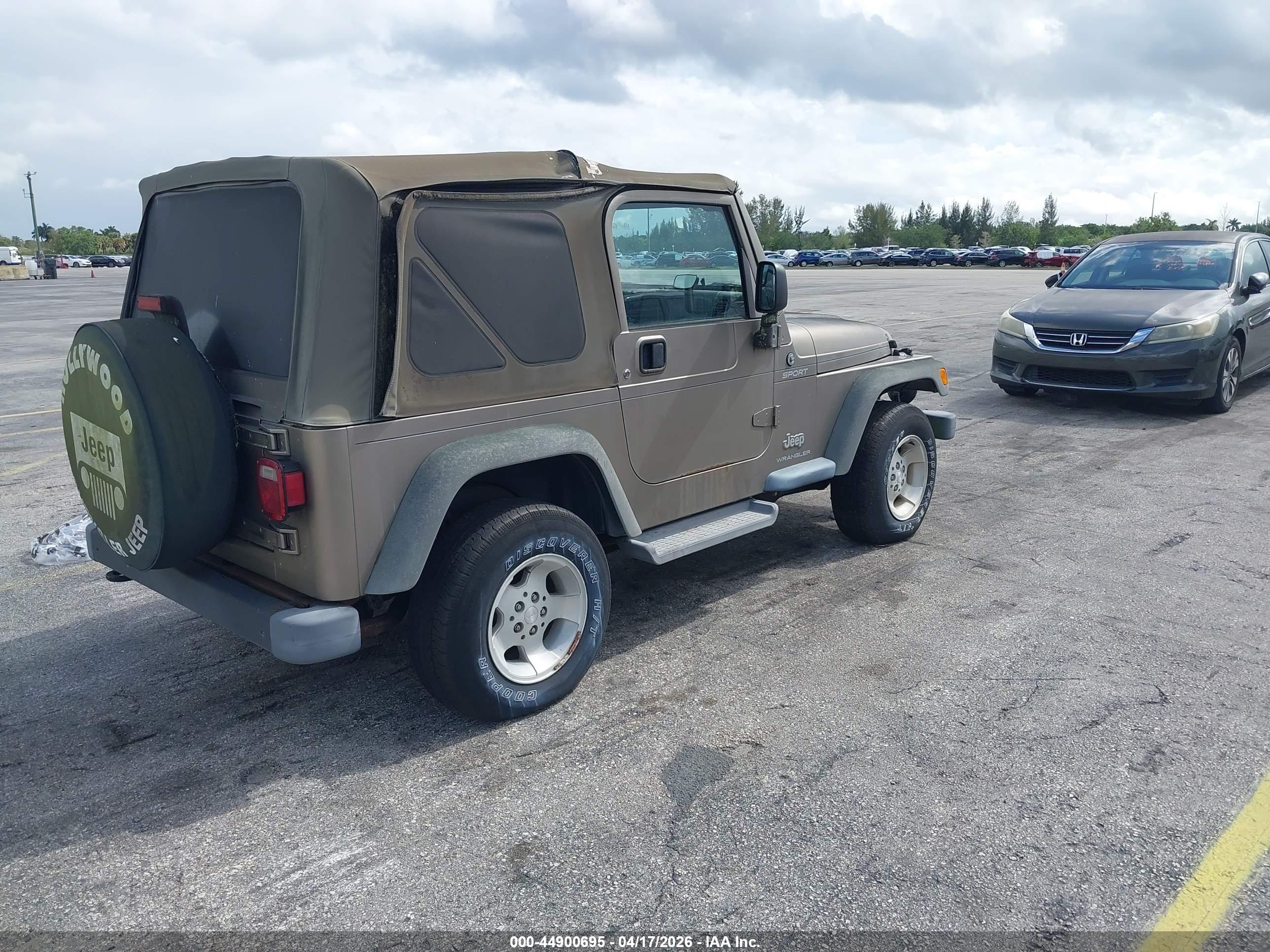 JEEP WRANGLER image 4