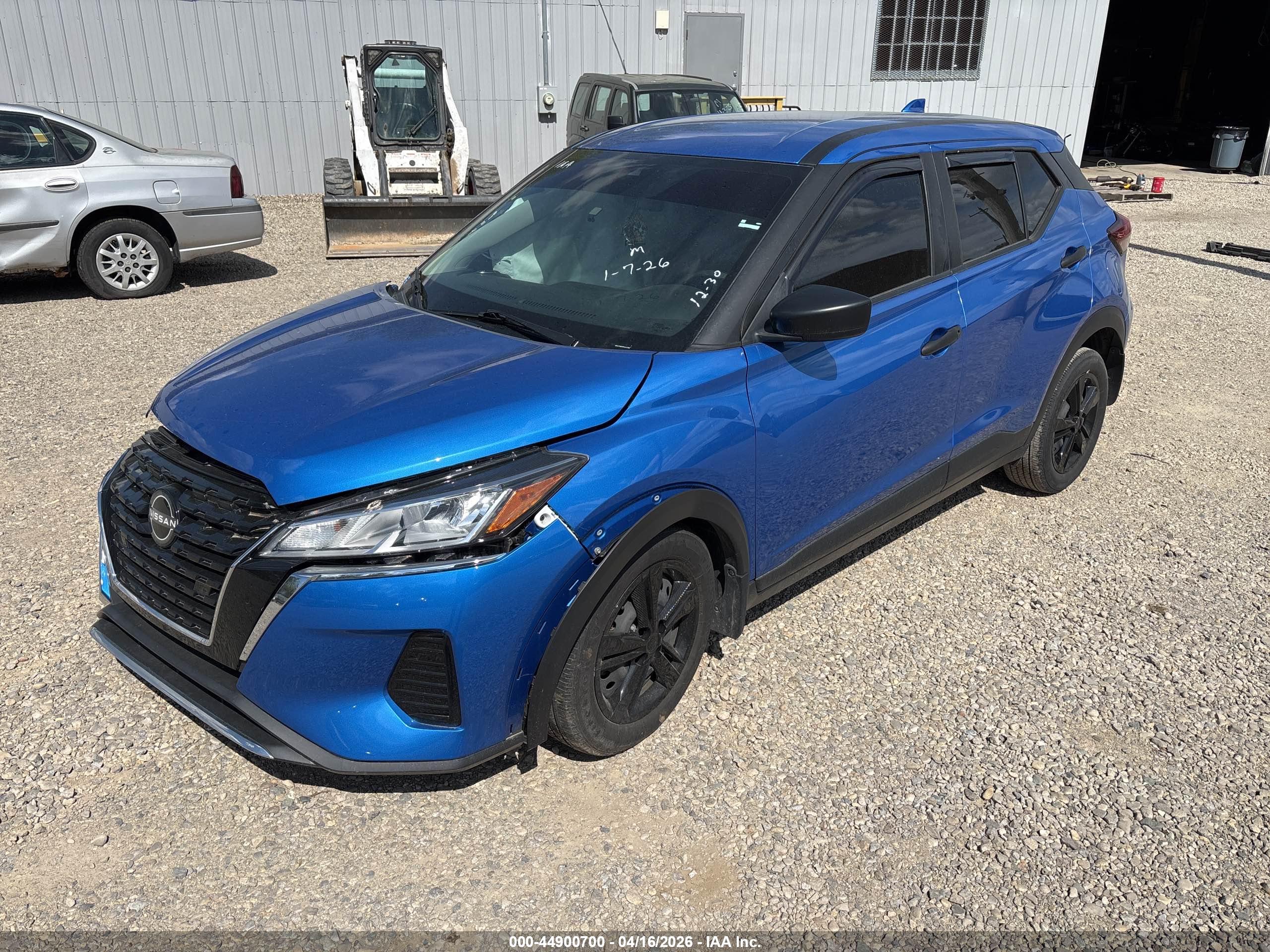 NISSAN KICKS image 2