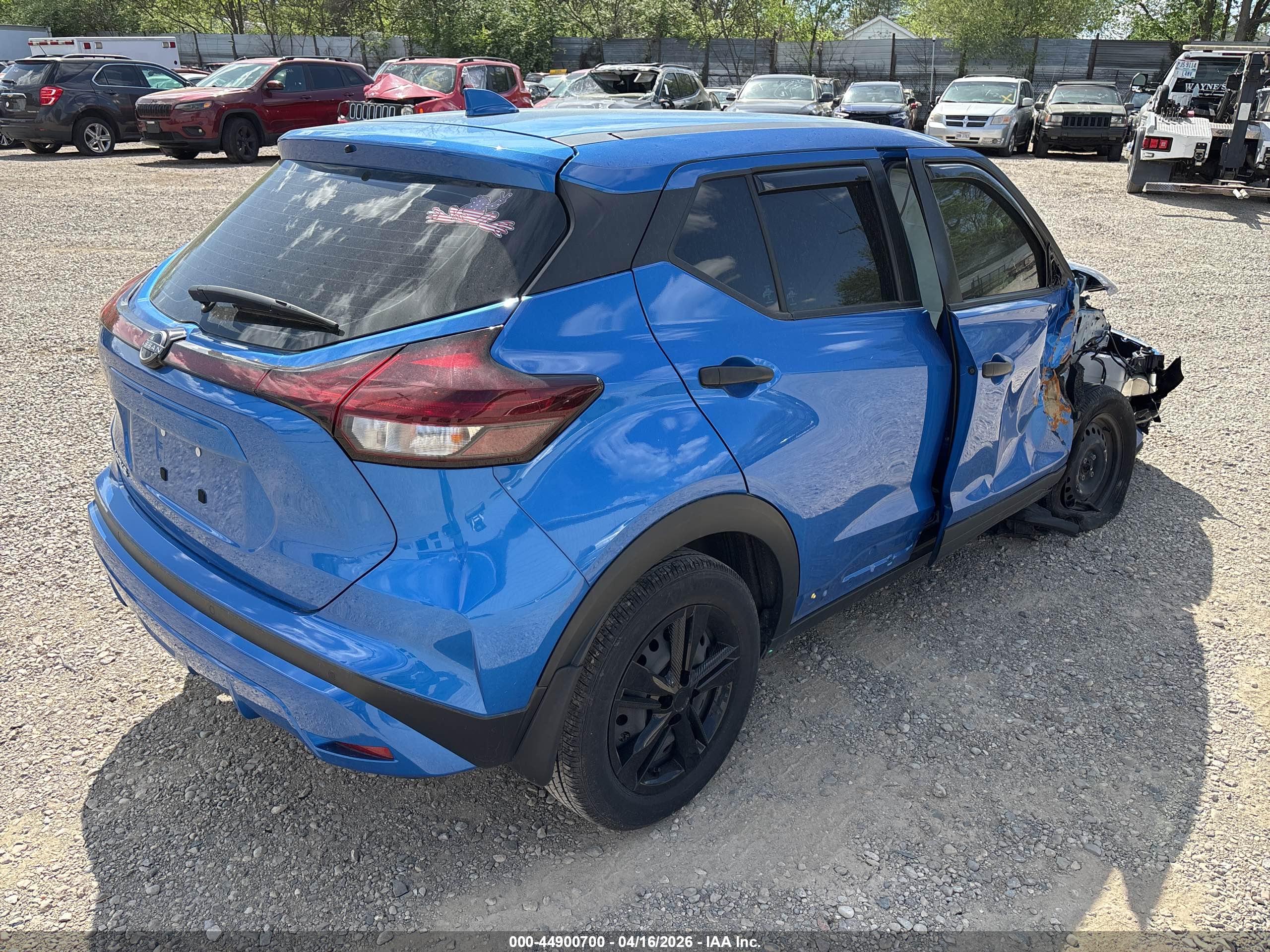 NISSAN KICKS image 4