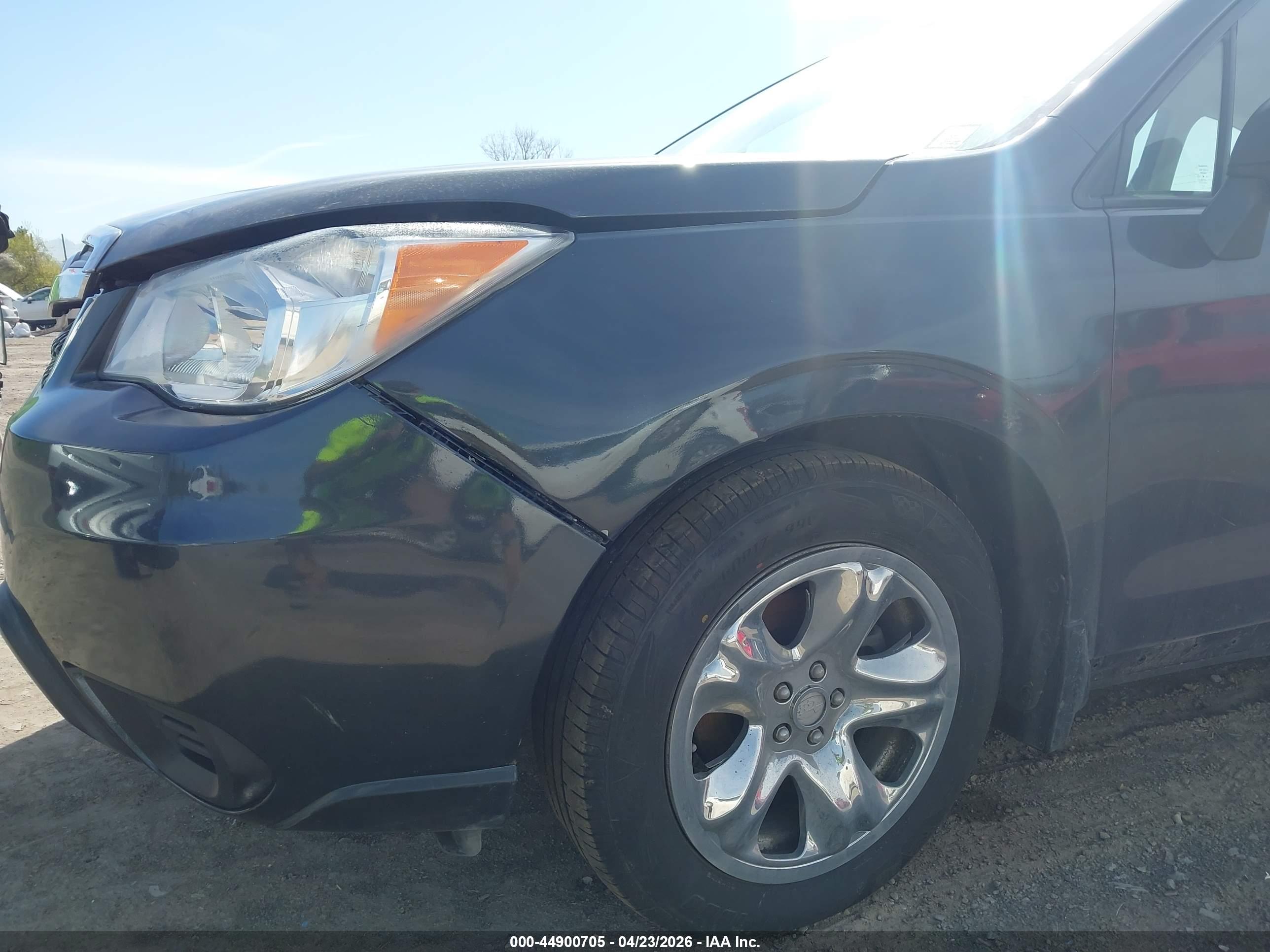 SUBARU FORESTER image 6