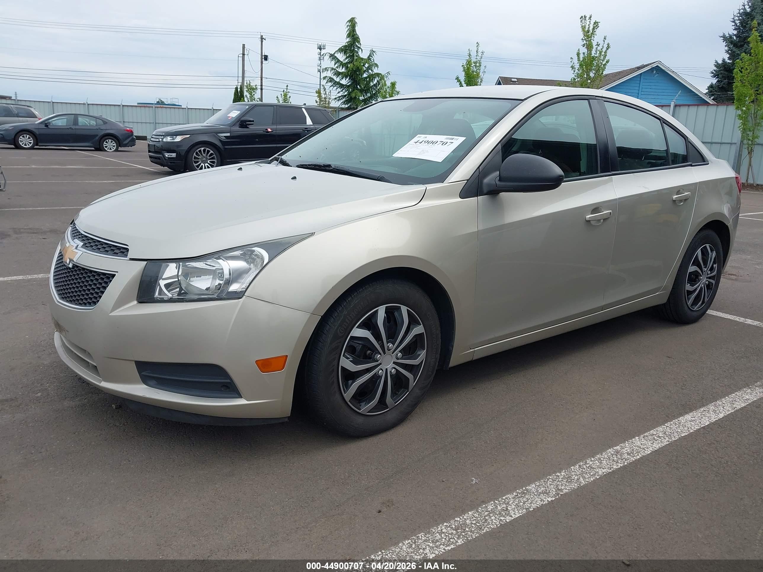 CHEVROLET CRUZE image 2