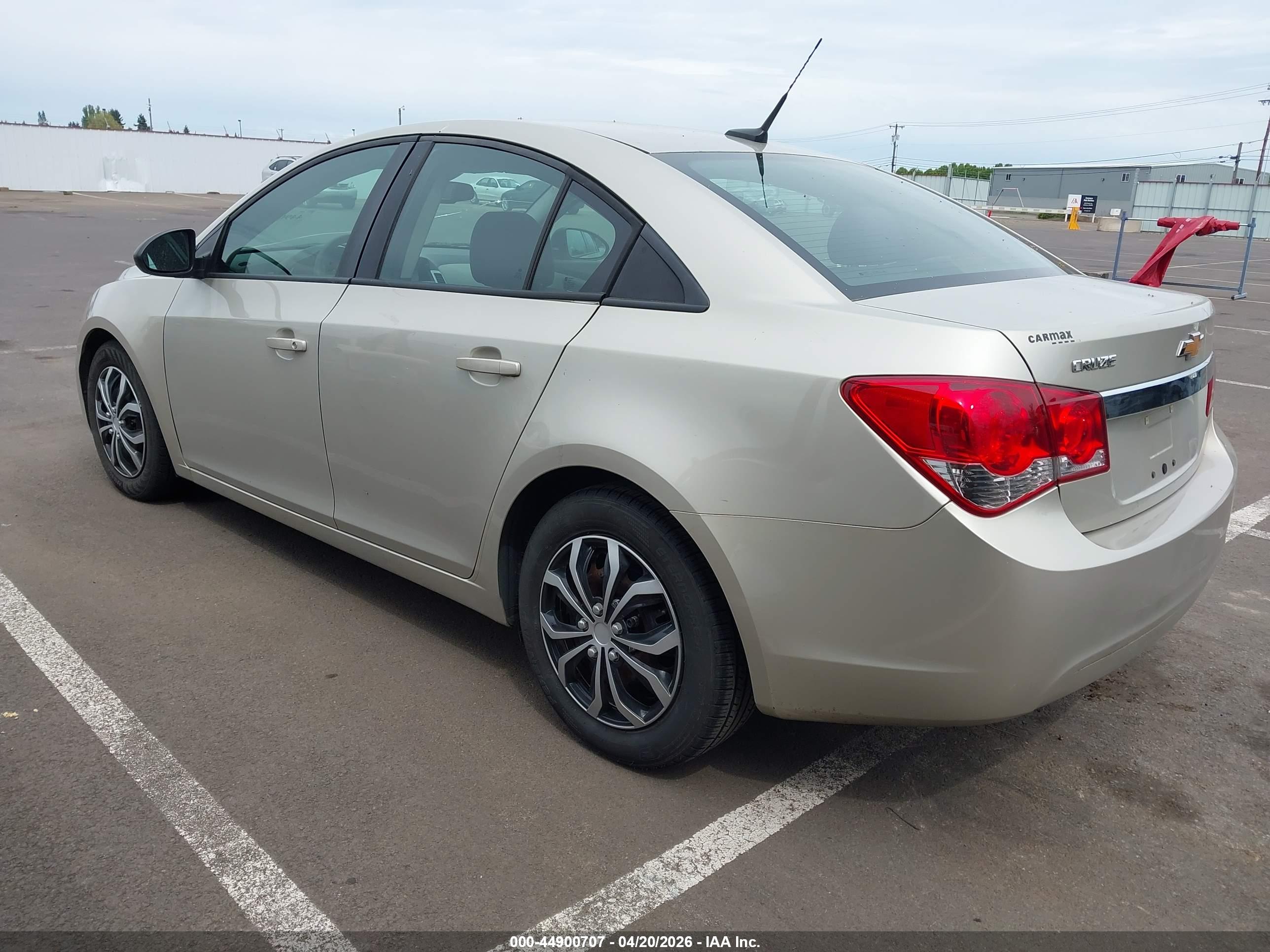 CHEVROLET CRUZE image 3
