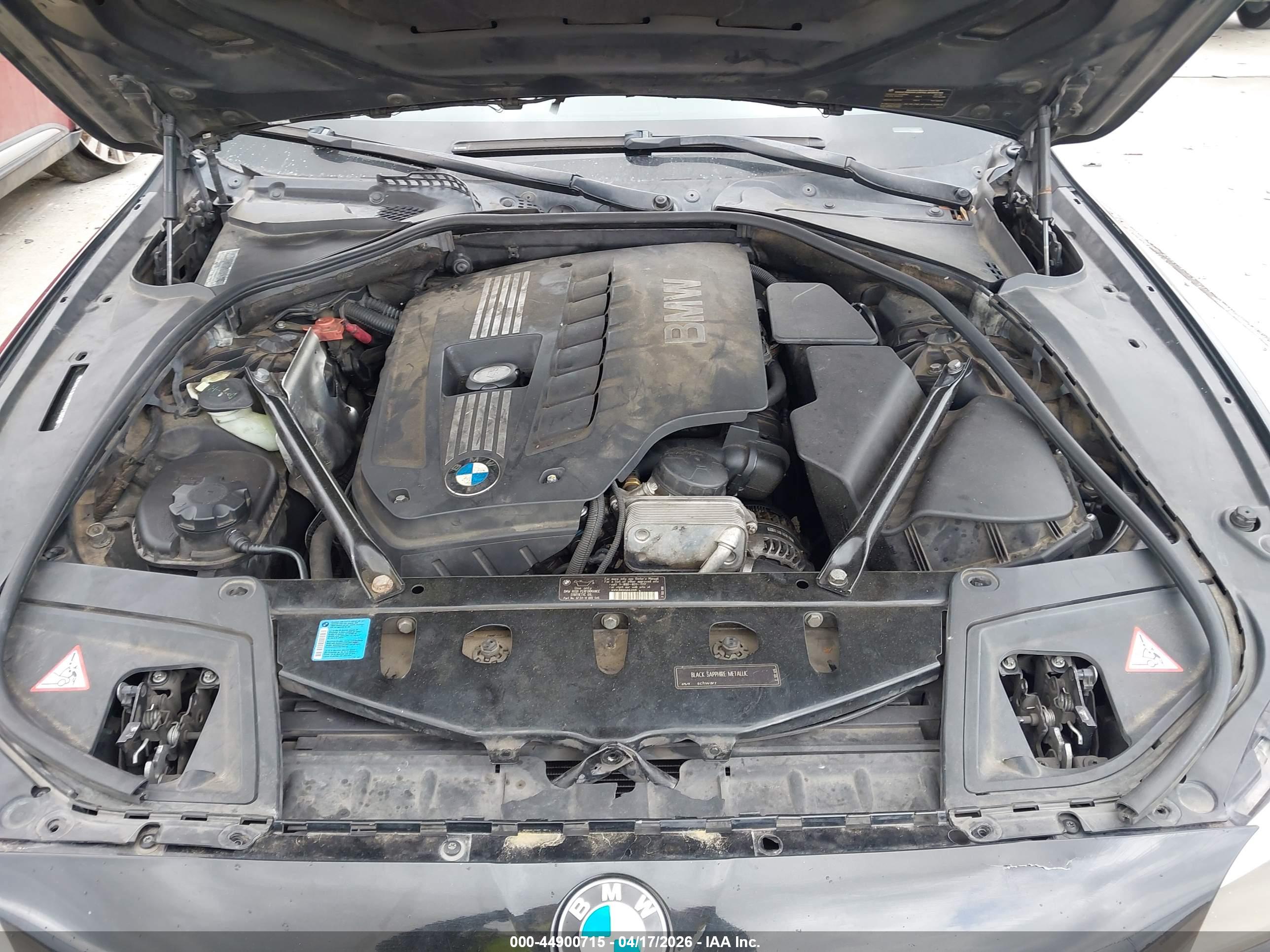 BMW 528I image 10