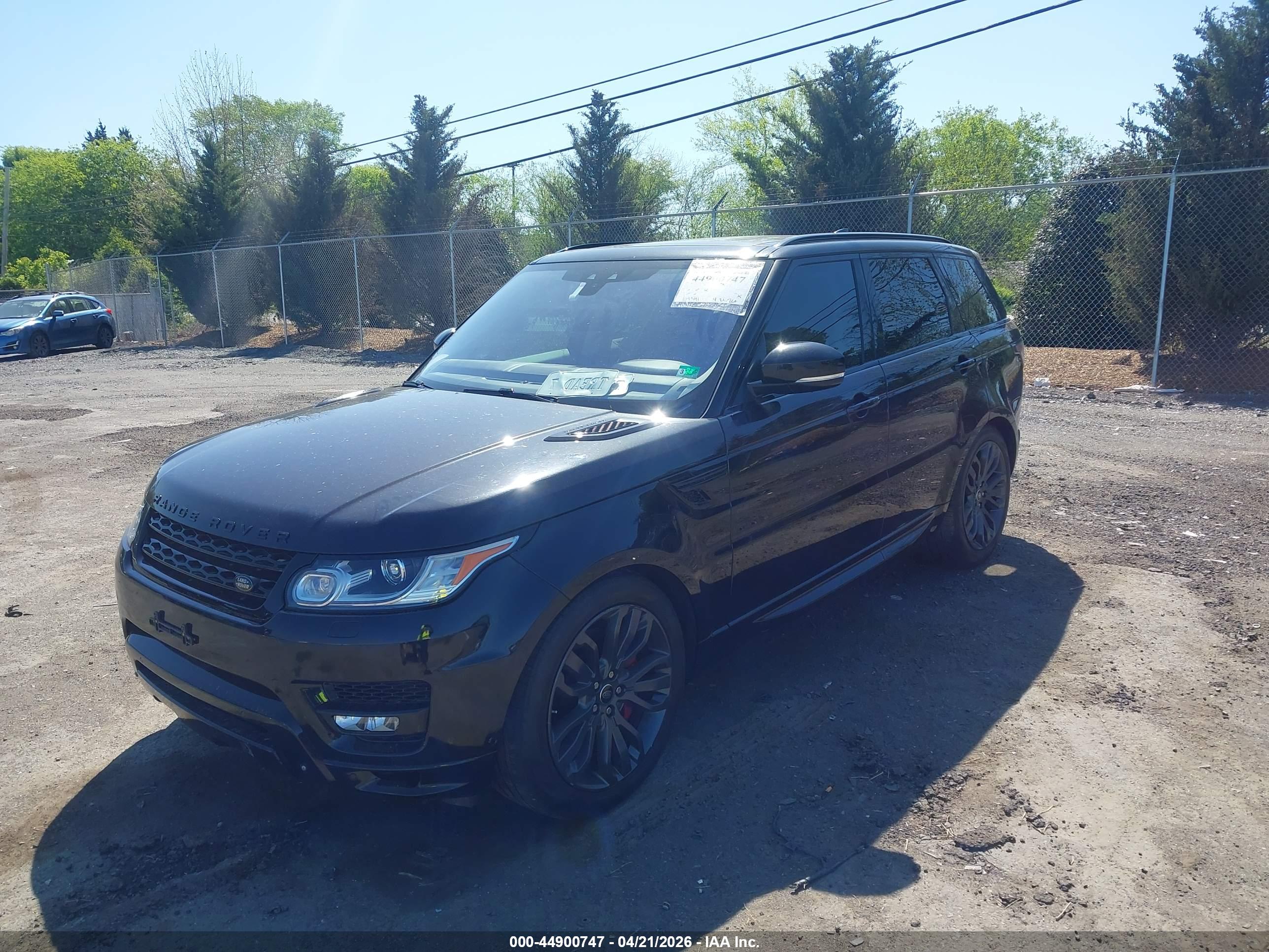 LAND ROVER image 2