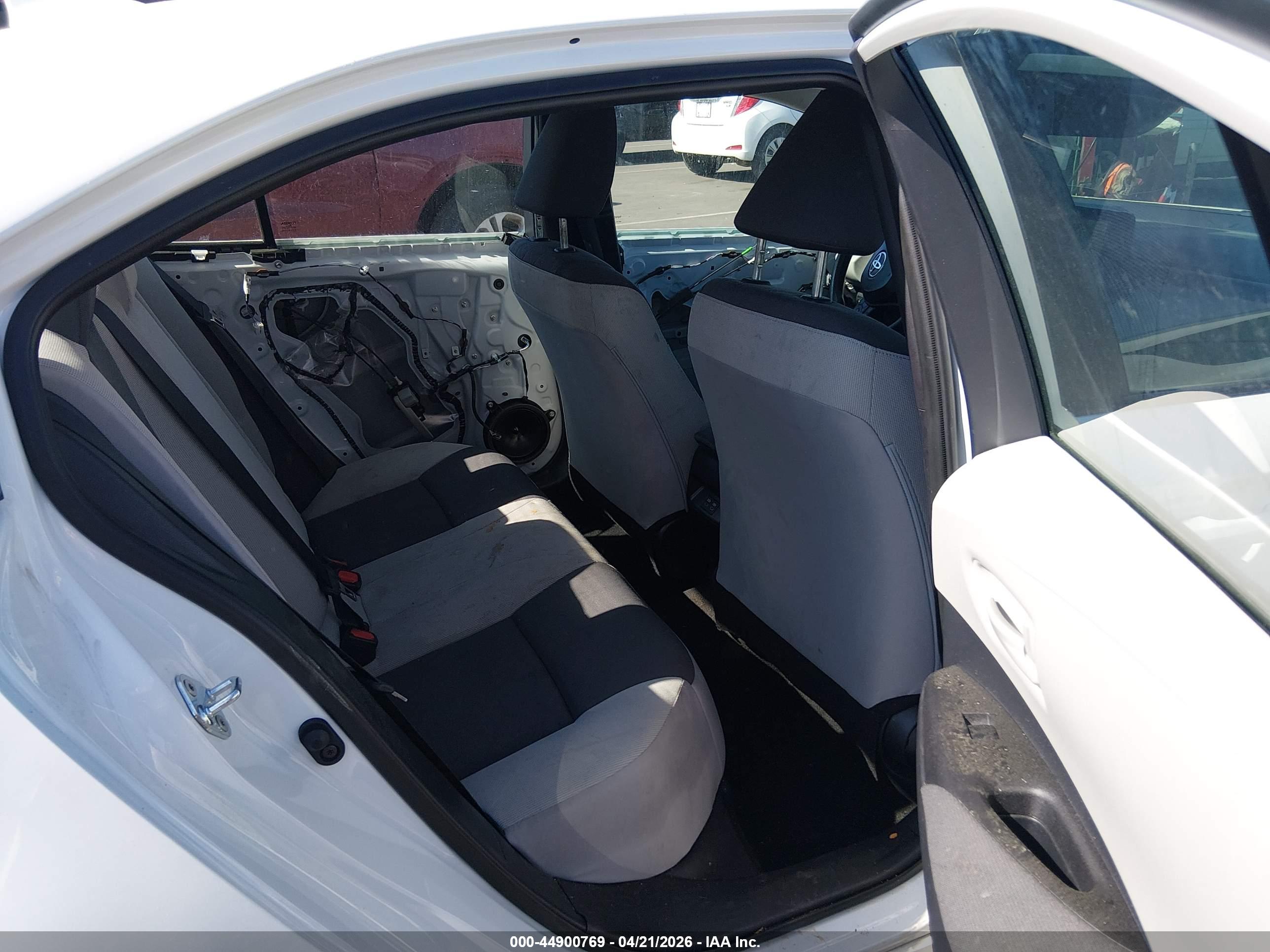 TOYOTA COROLLA image 8