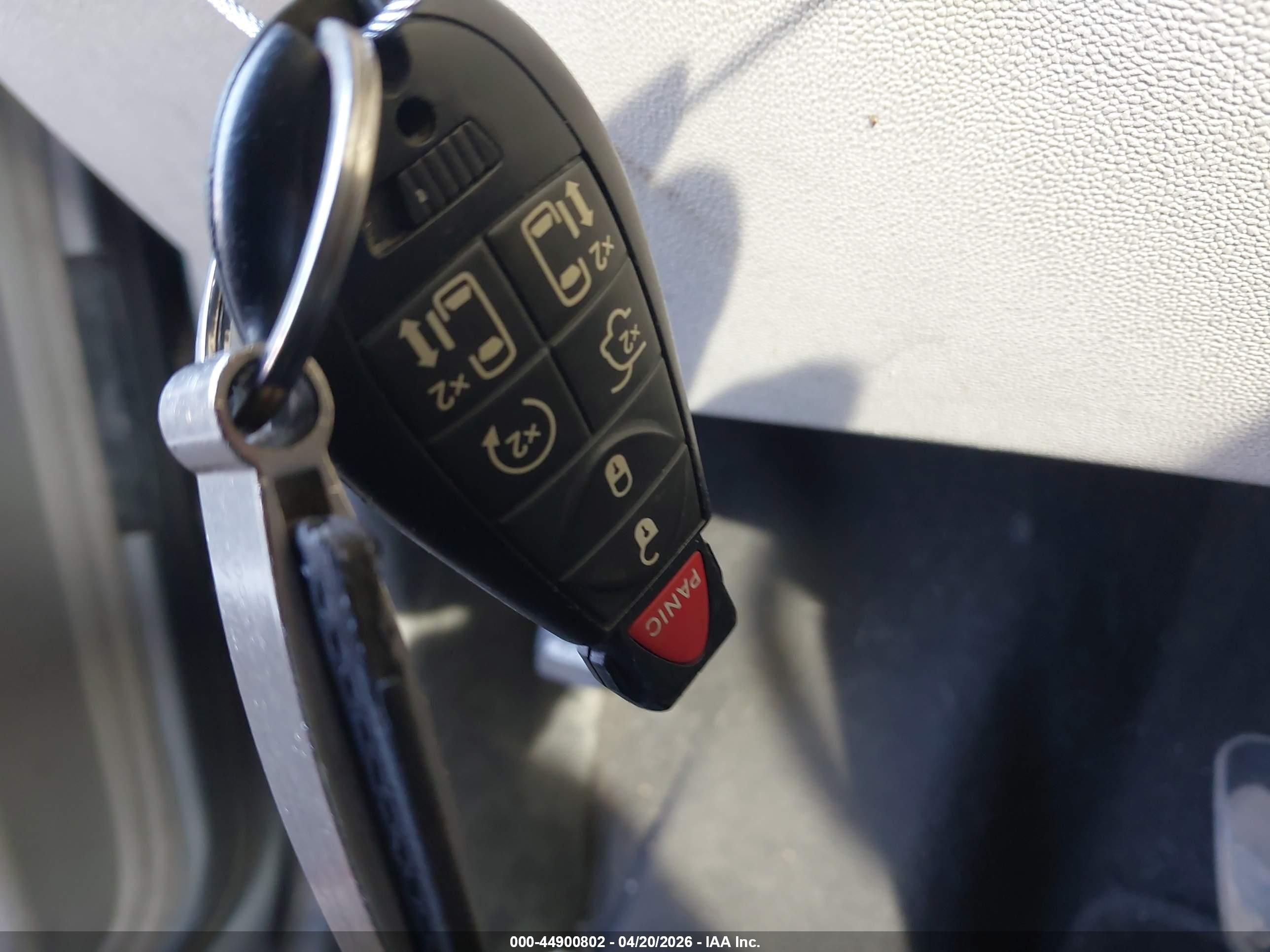 CHRYSLER TOWN image 11