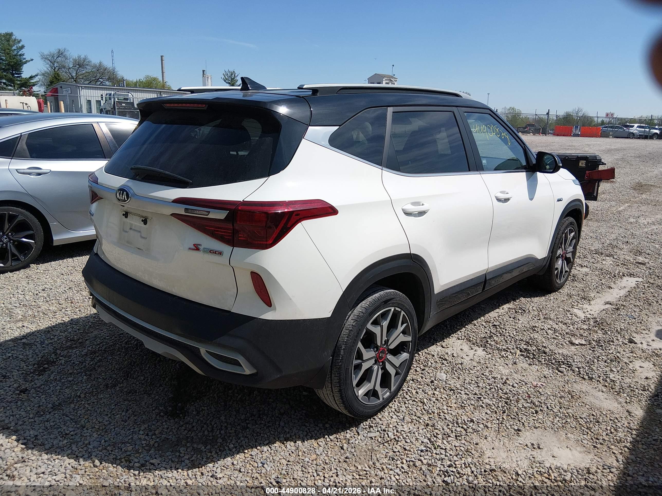KIA SELTOS image 4