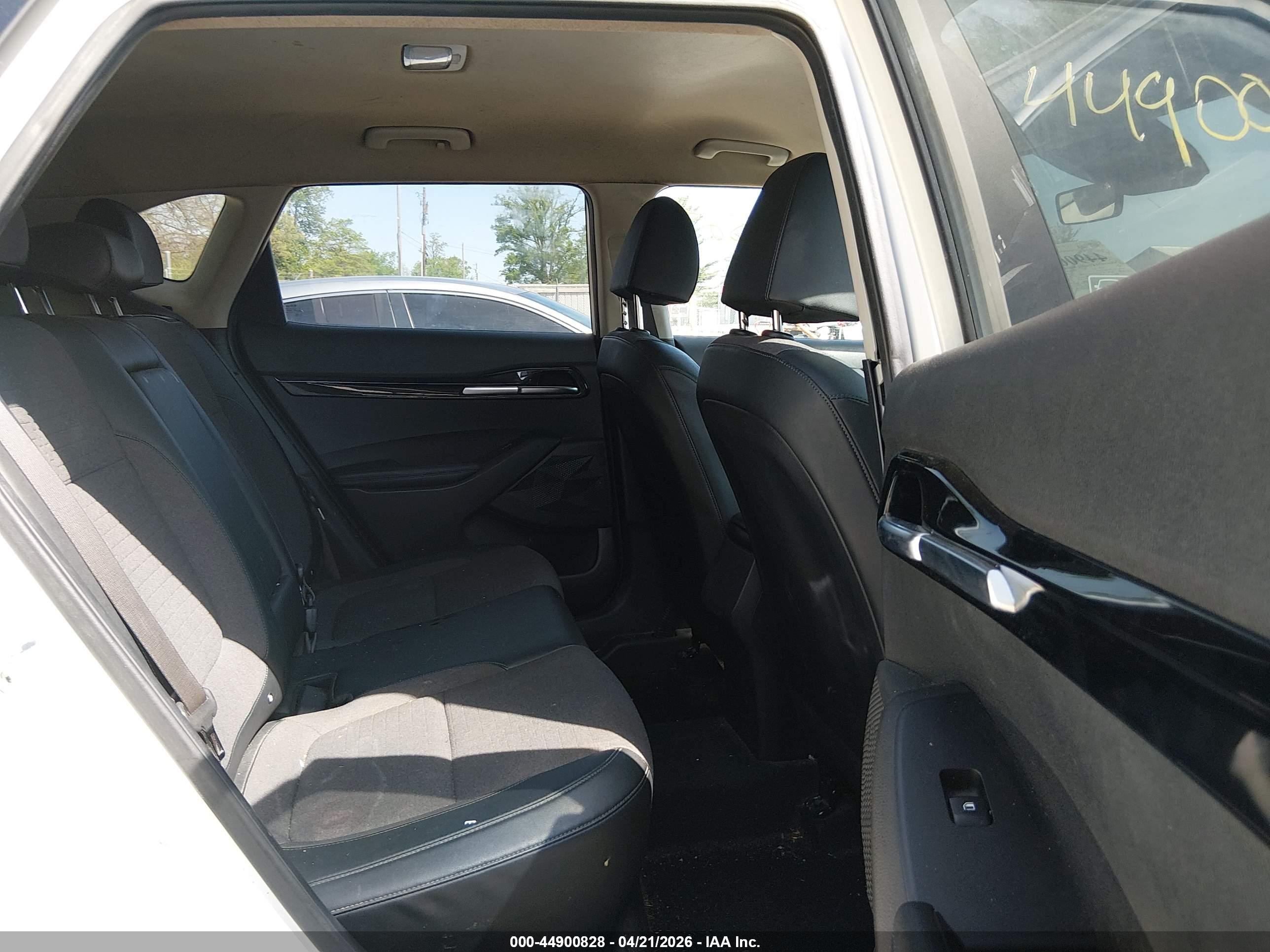 KIA SELTOS image 8