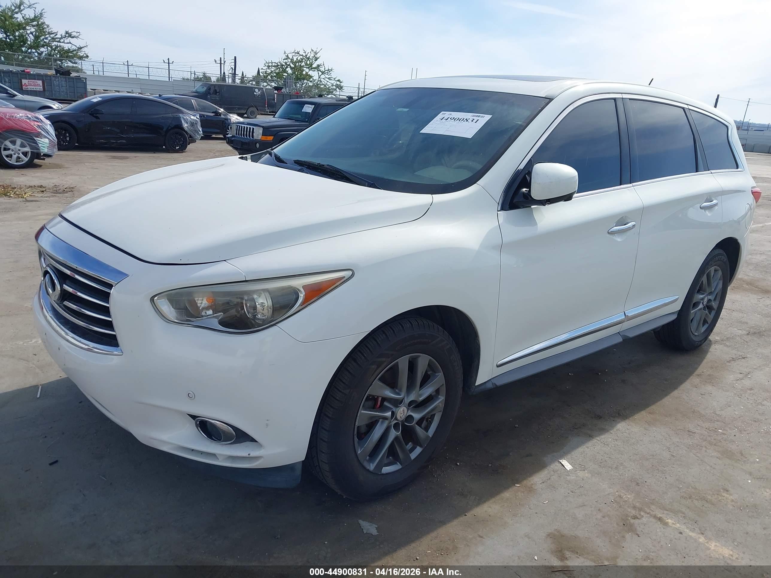 INFINITI JX35 image 2