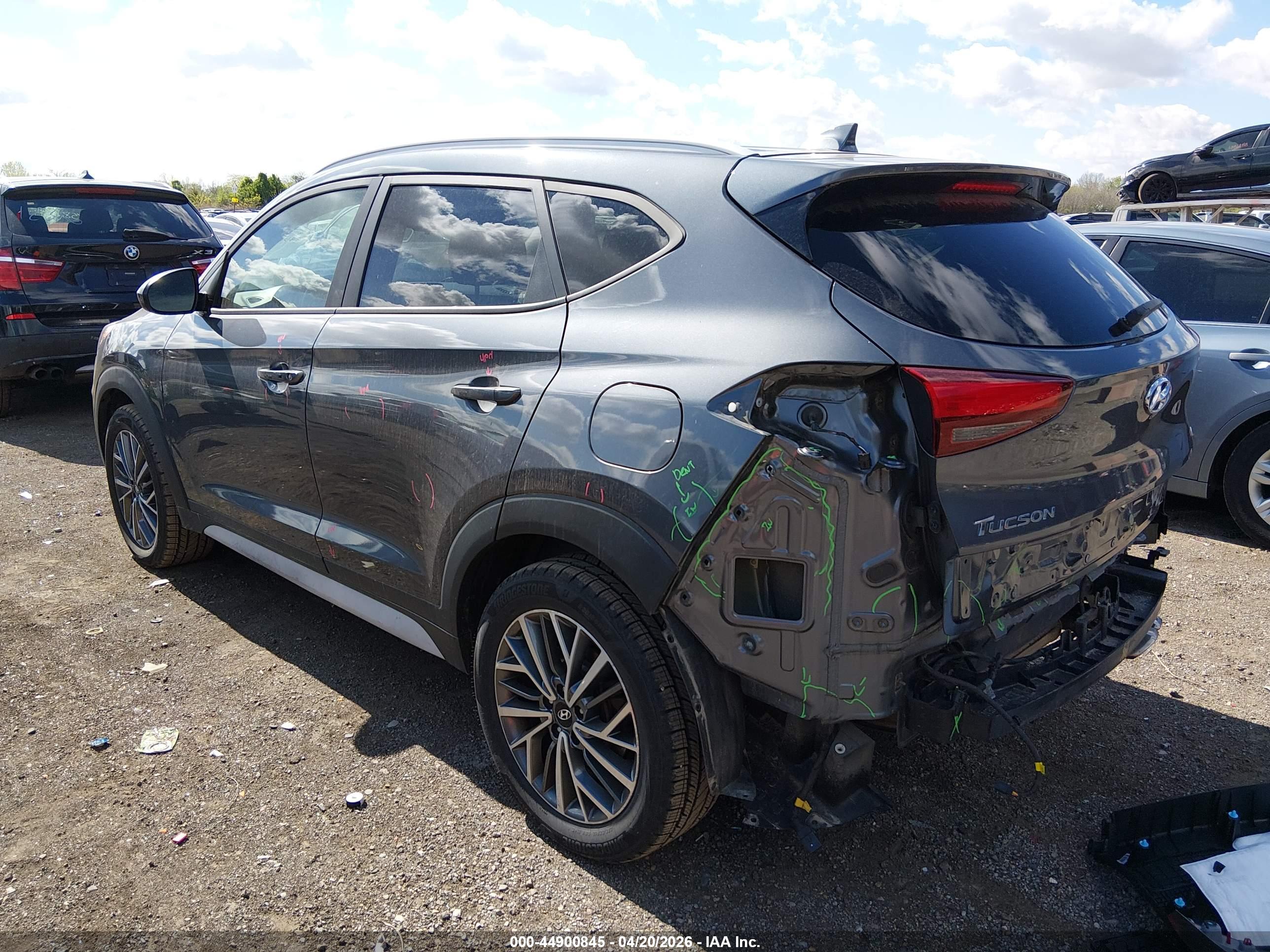 HYUNDAI TUCSON image 3