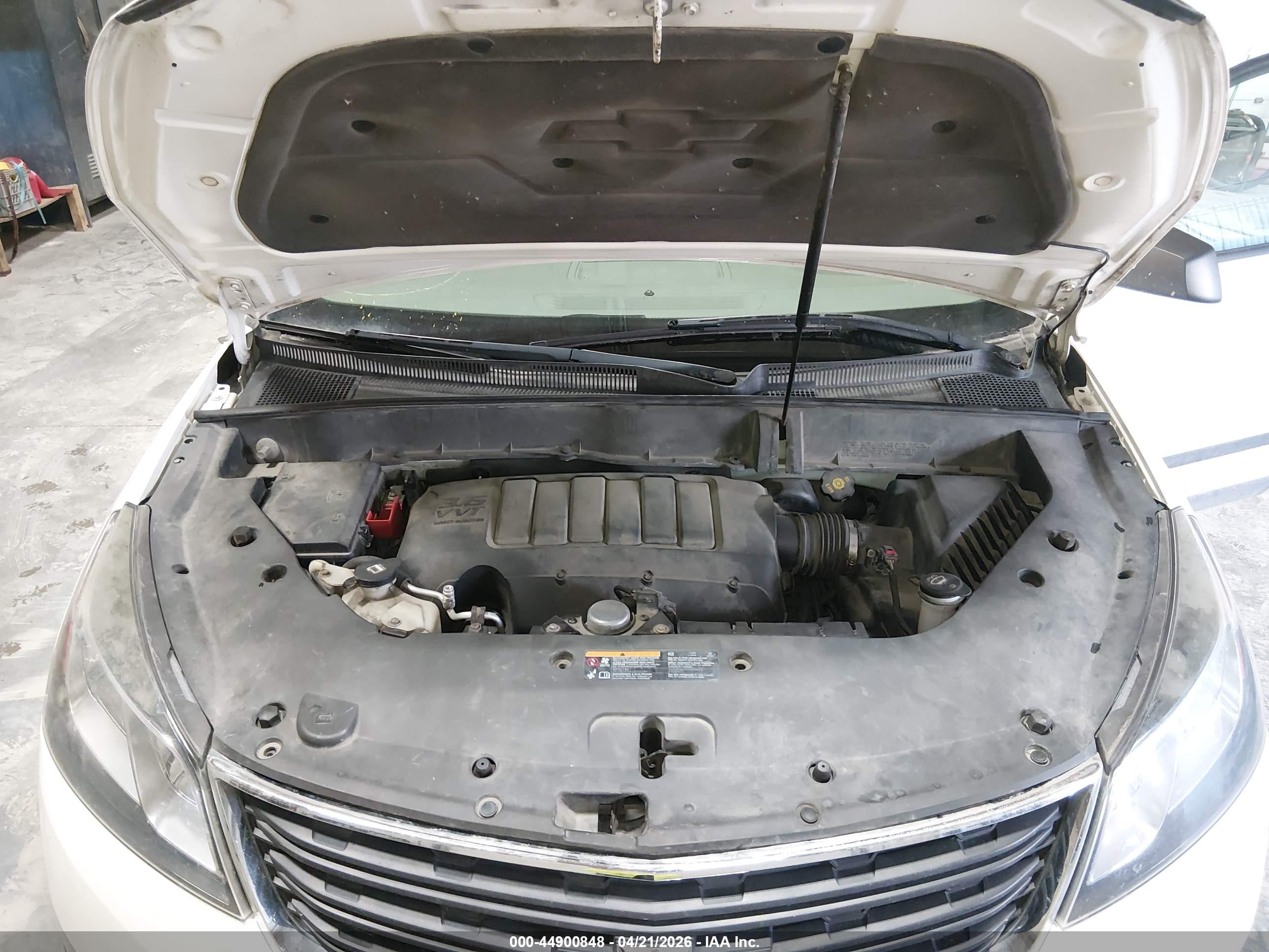 CHEVROLET TRAVERSE image 10