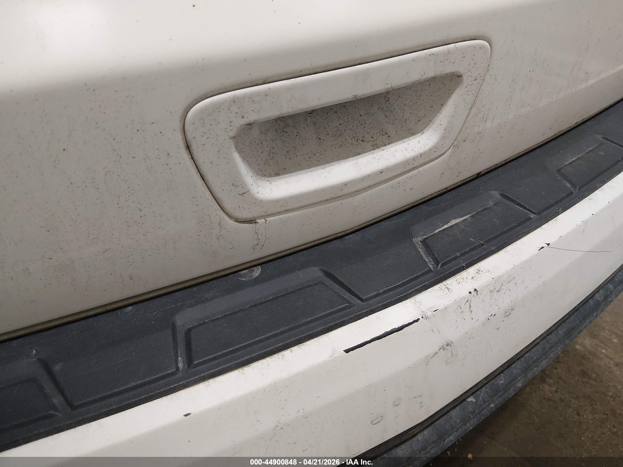 CHEVROLET TRAVERSE image 6